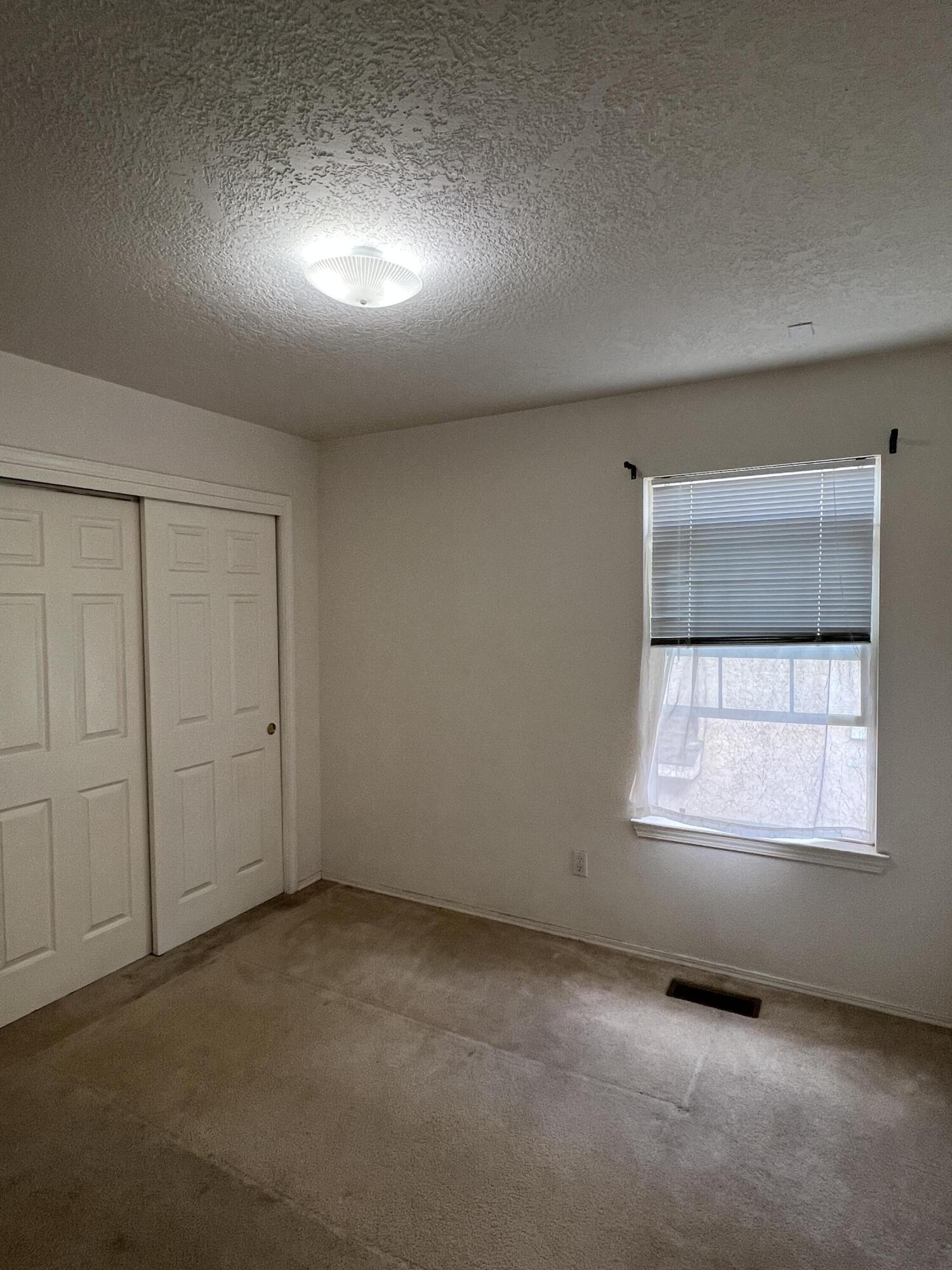 Photo 6 — 7316 Peregrine Road NE