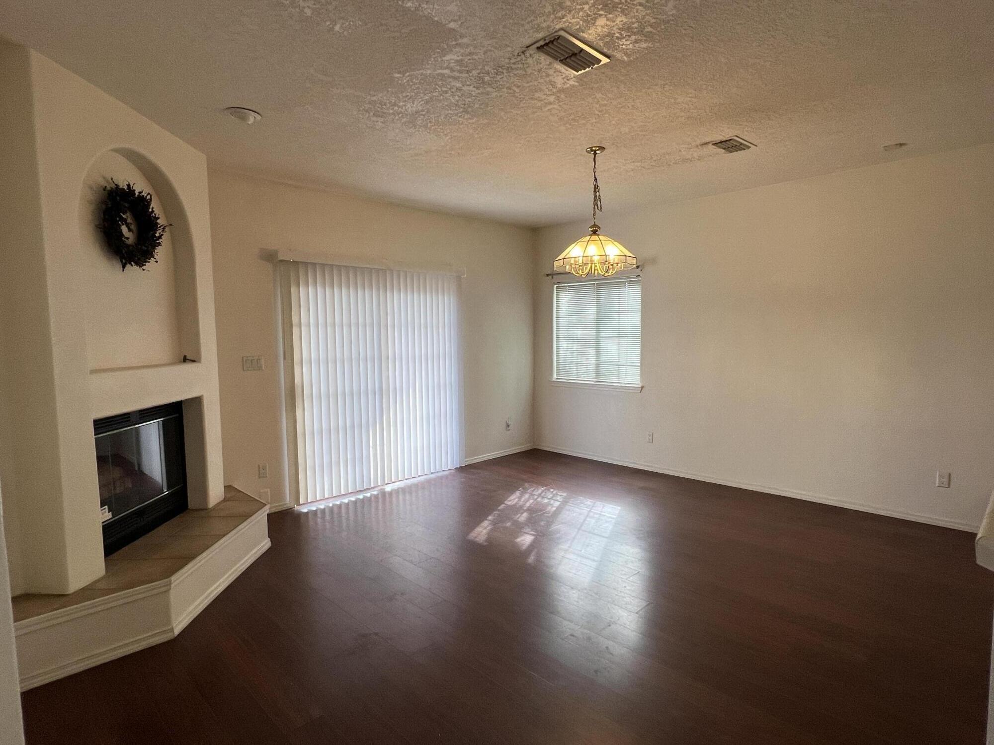 Photo 15 — 7316 Peregrine Road NE