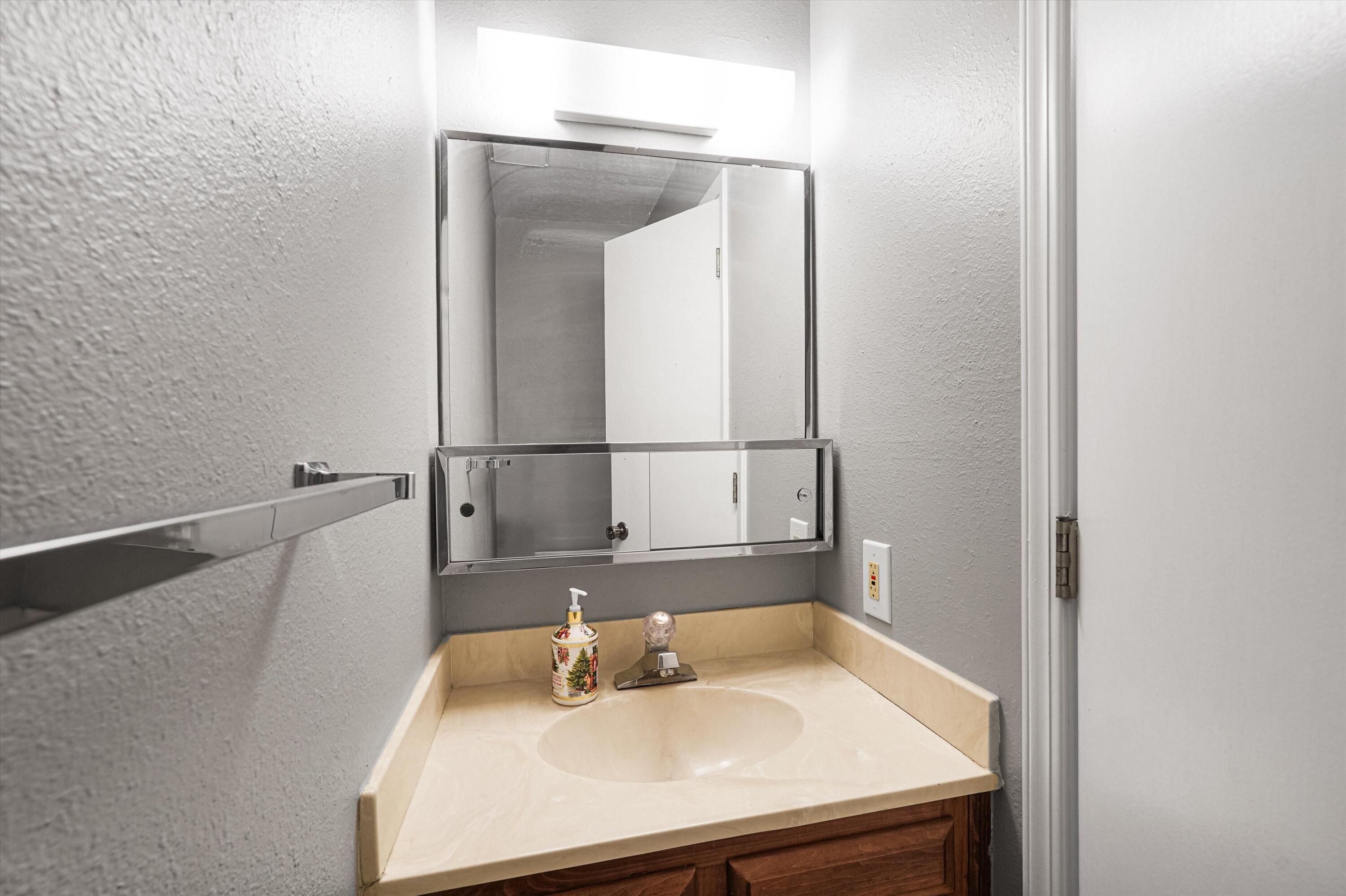 Photo 14 — 5337 Ironwood Drive NW