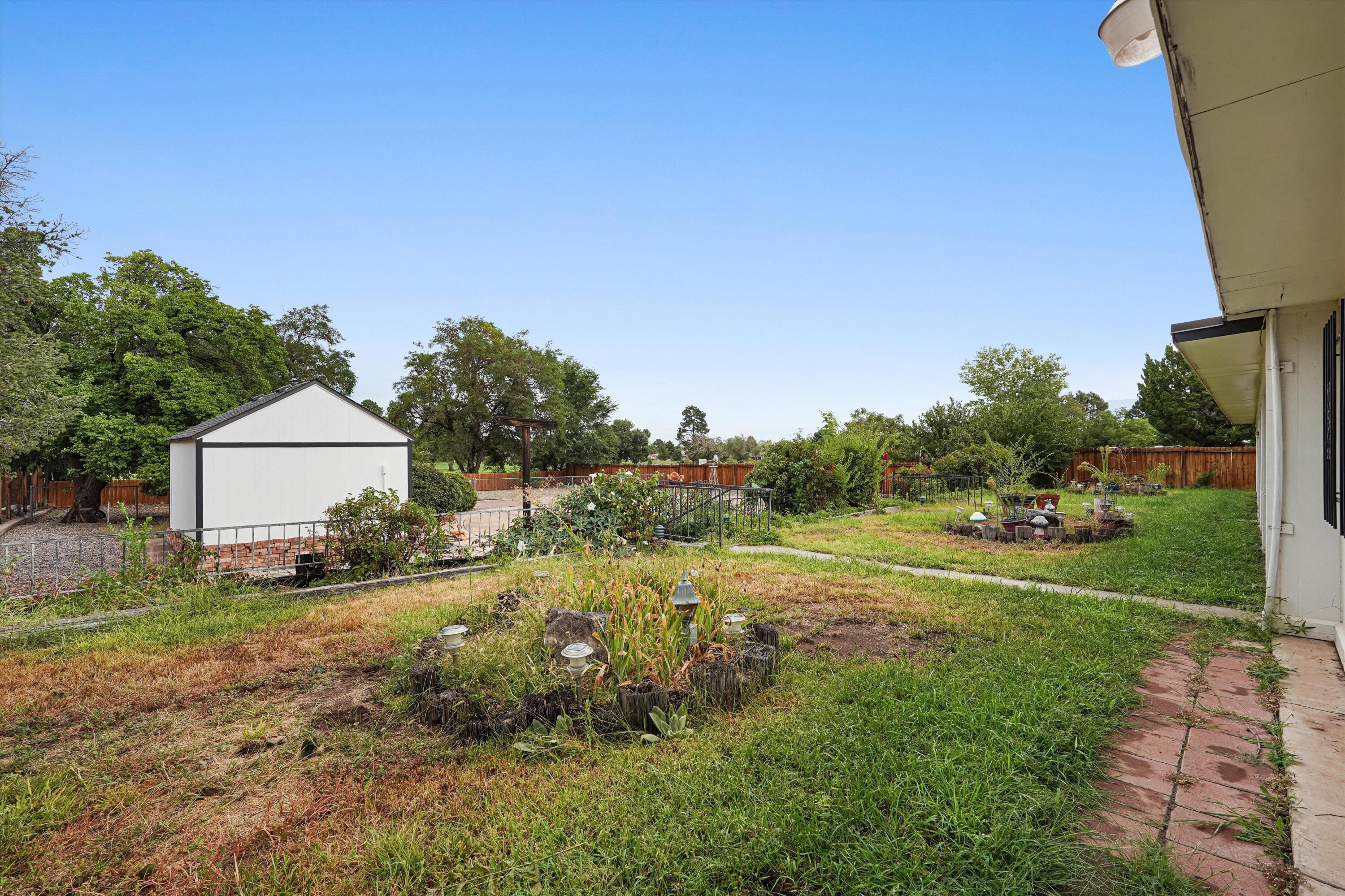 Photo 9 — 5337 Ironwood Drive NW
