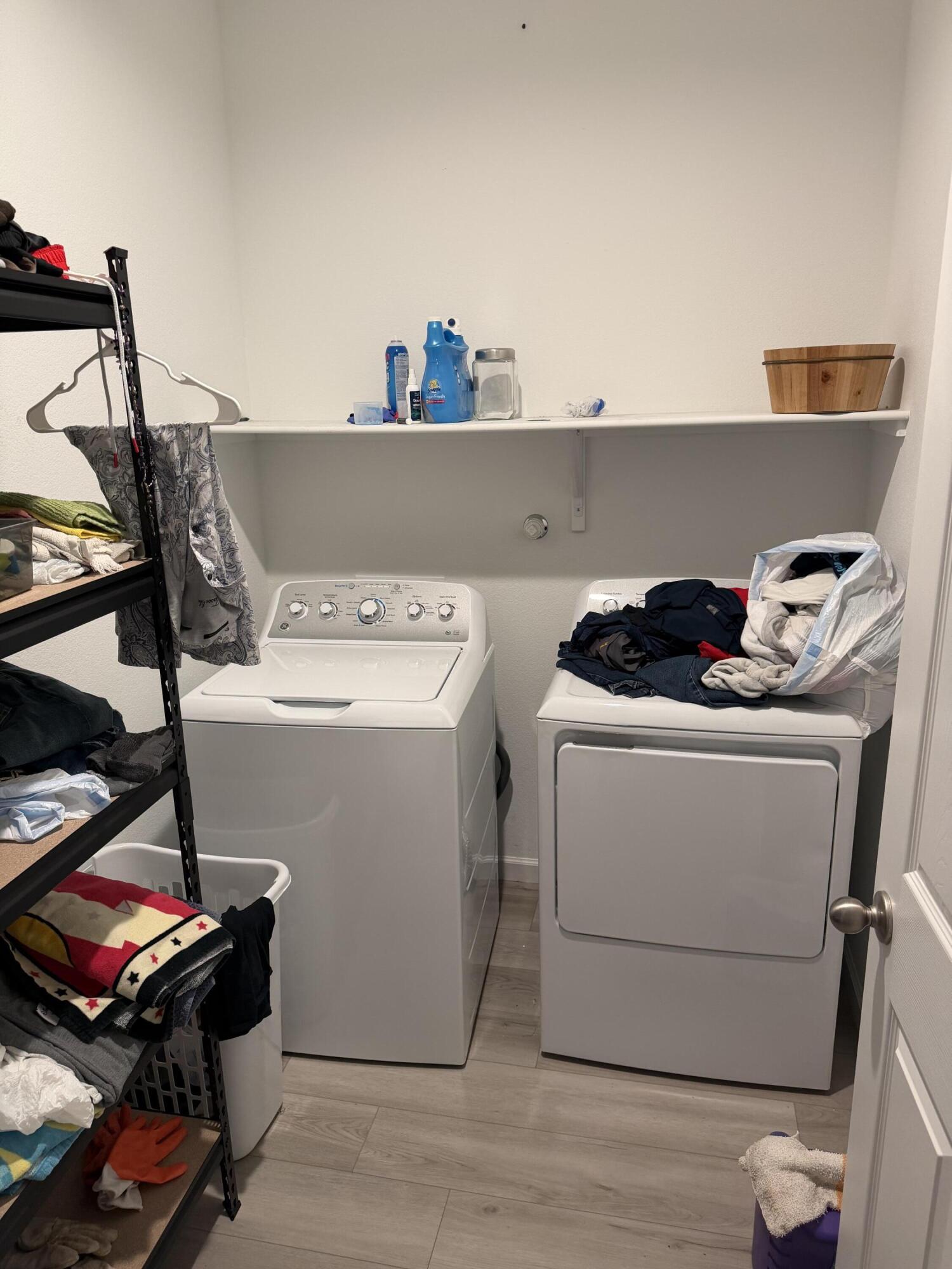 Photo 6 — 1445 Valle De Colores Street NW