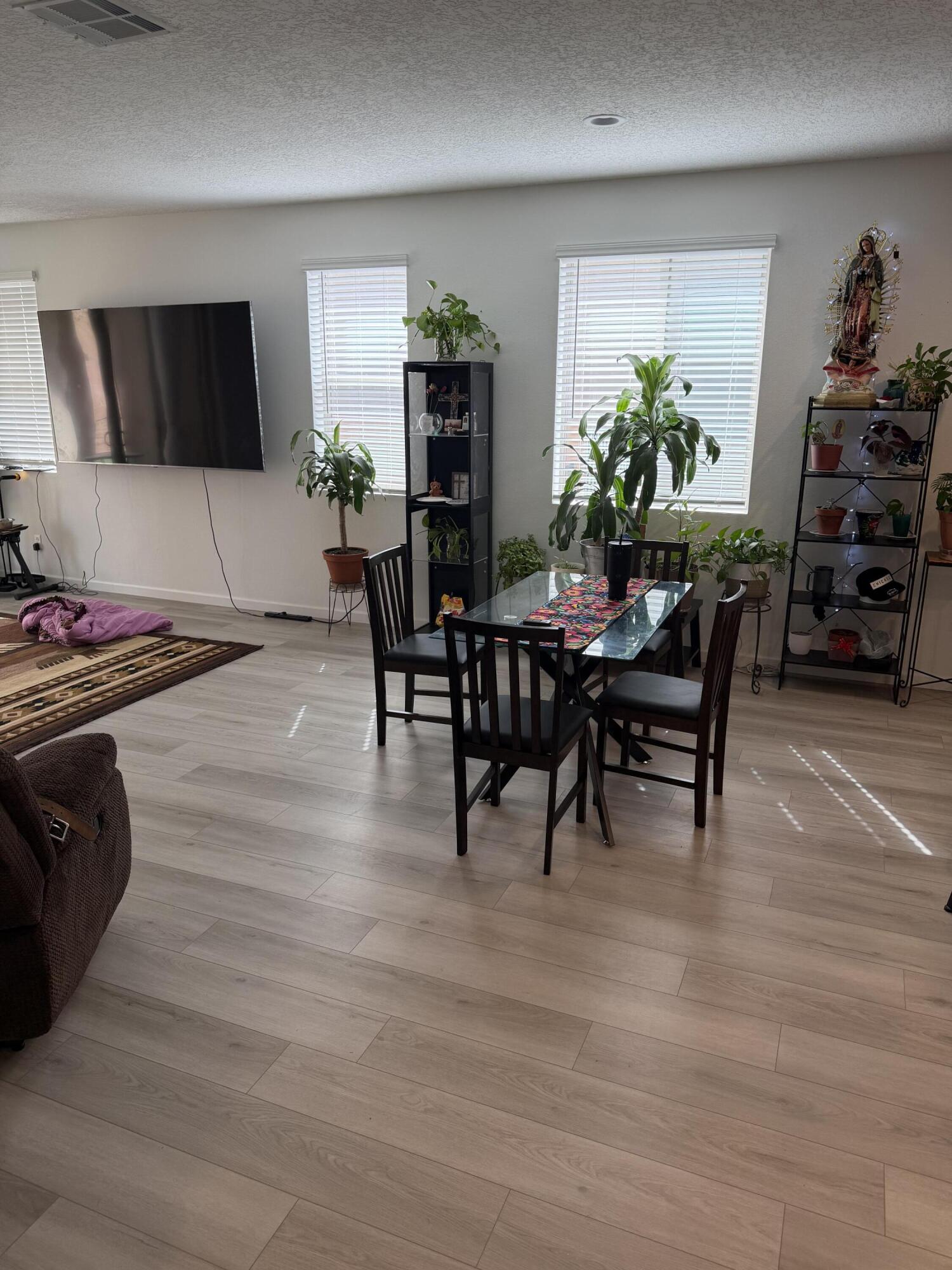 Photo 9 — 1445 Valle De Colores Street NW