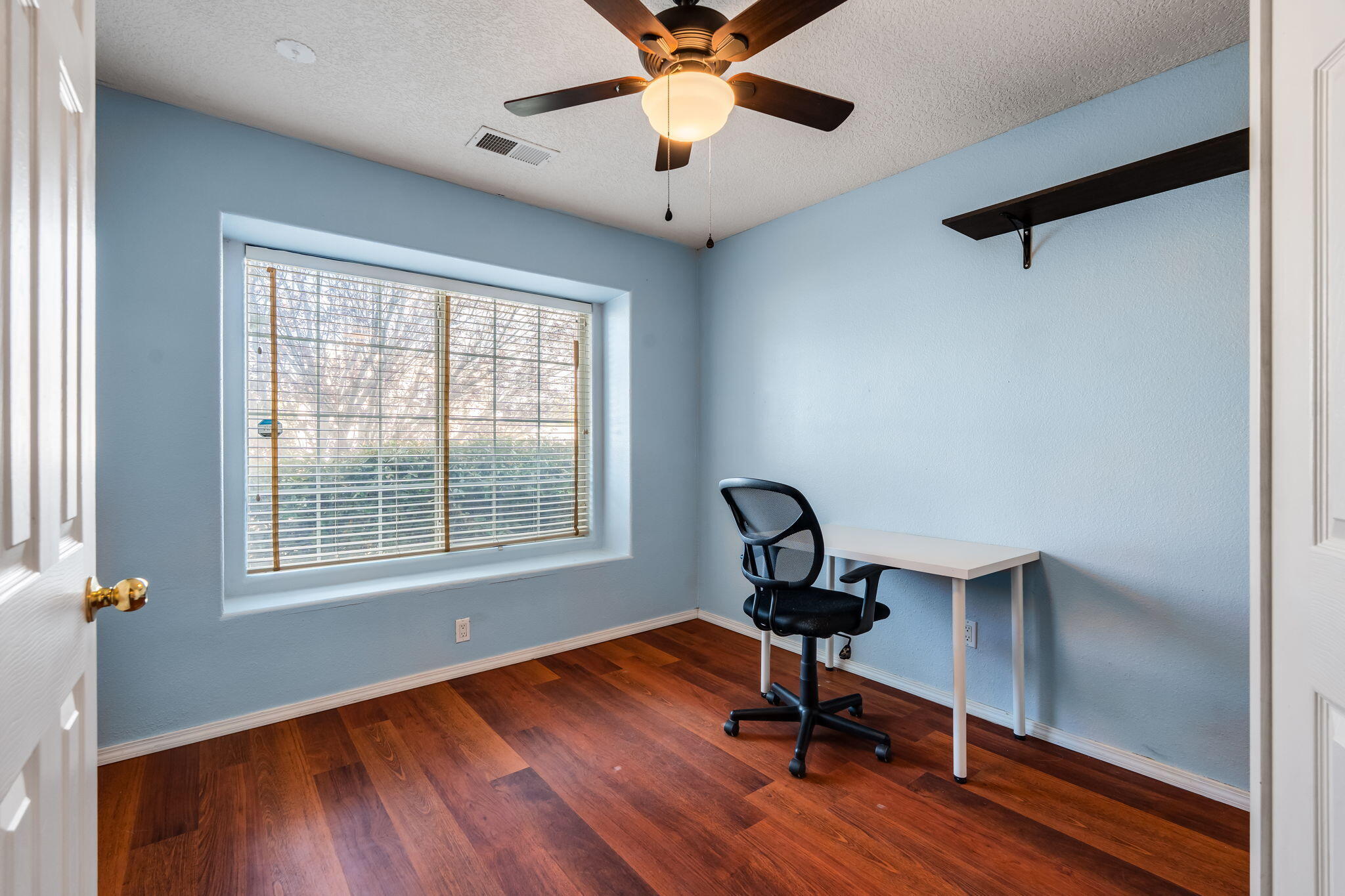 Photo 17 — 8211 Wolverine Drive NW