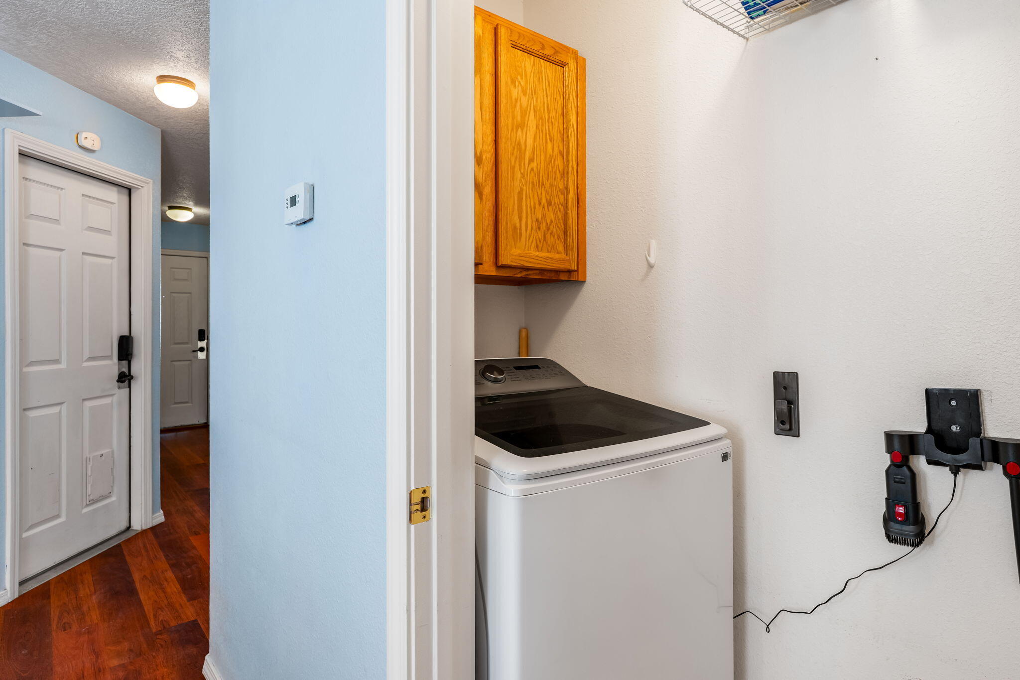 Photo 12 — 8211 Wolverine Drive NW
