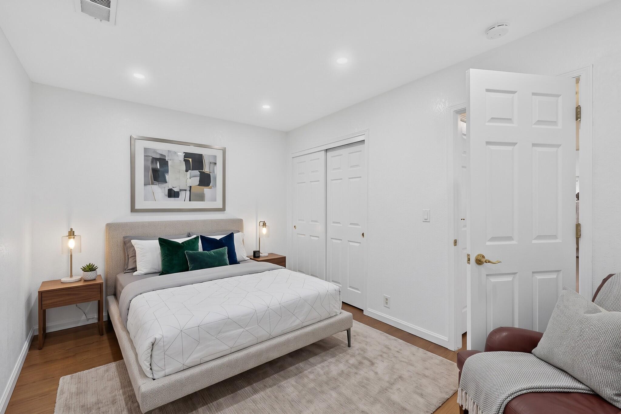 Photo 16 — 10812 Lagrange Park Drive NE