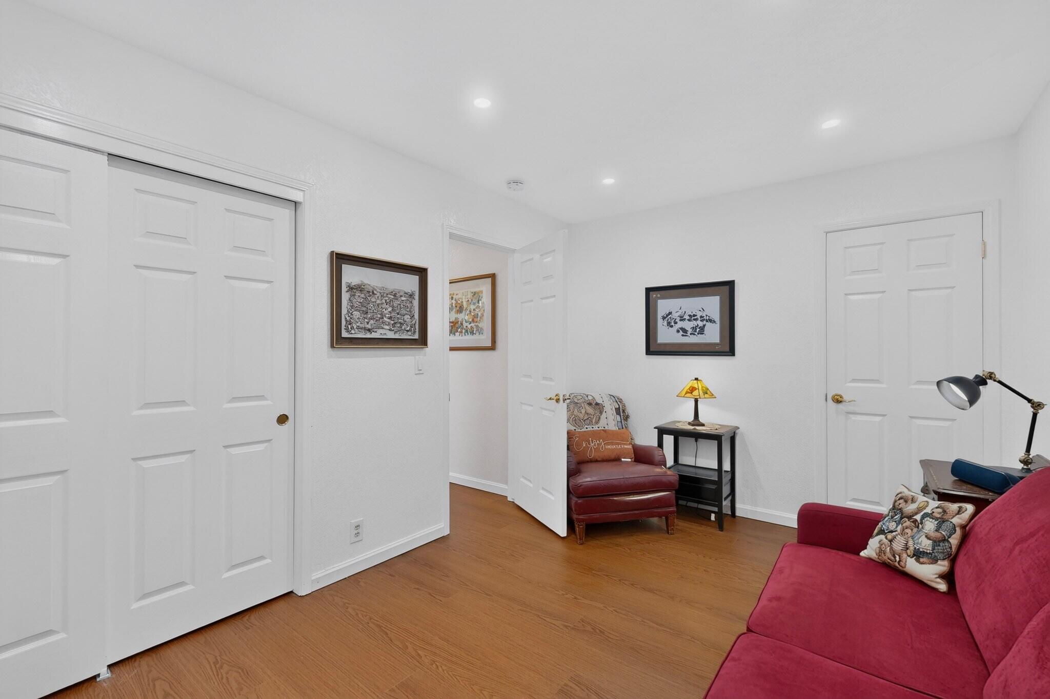 Photo 11 — 10812 Lagrange Park Drive NE