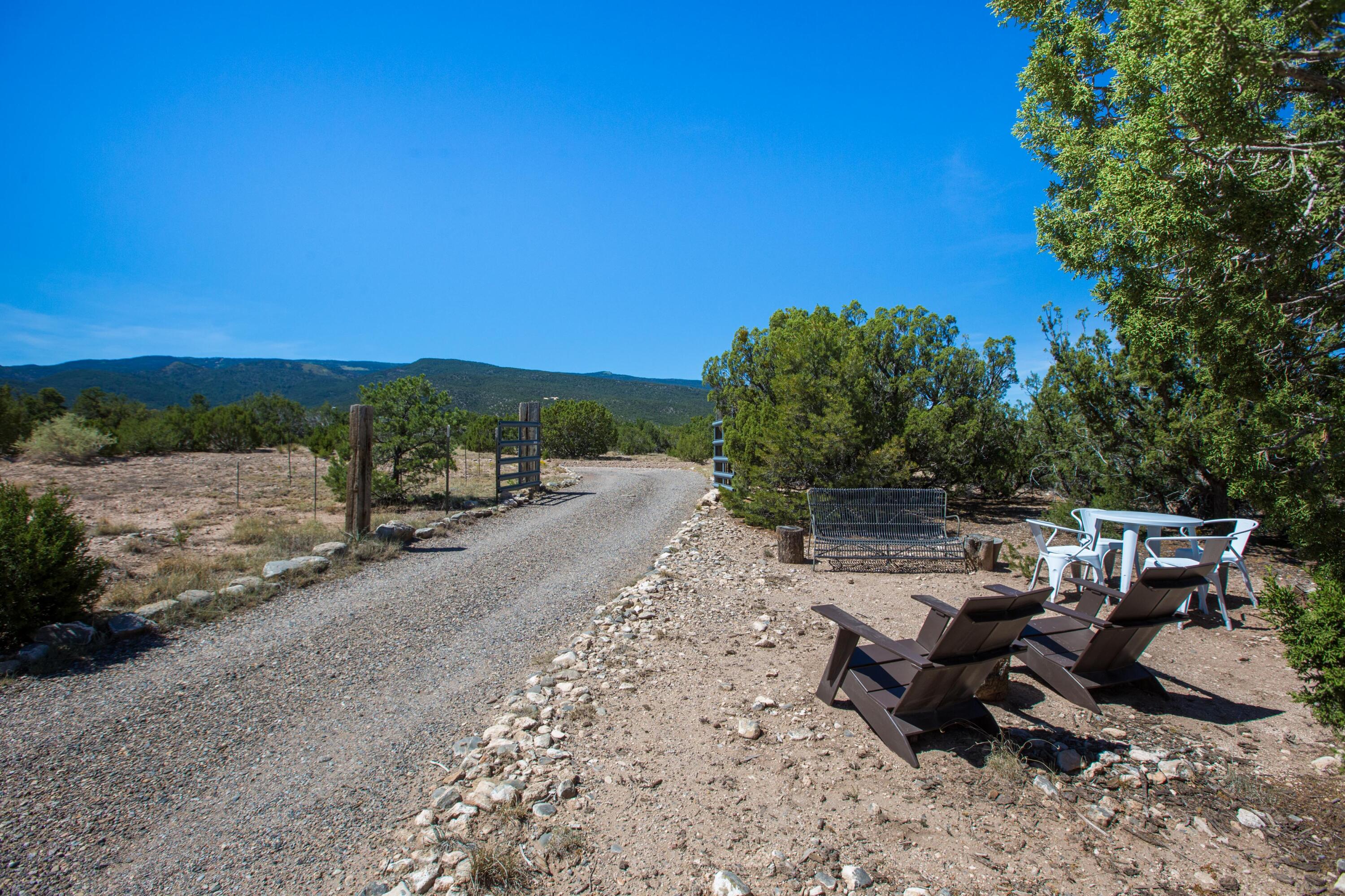 Photo 10 — 548 Gunsmoke Road