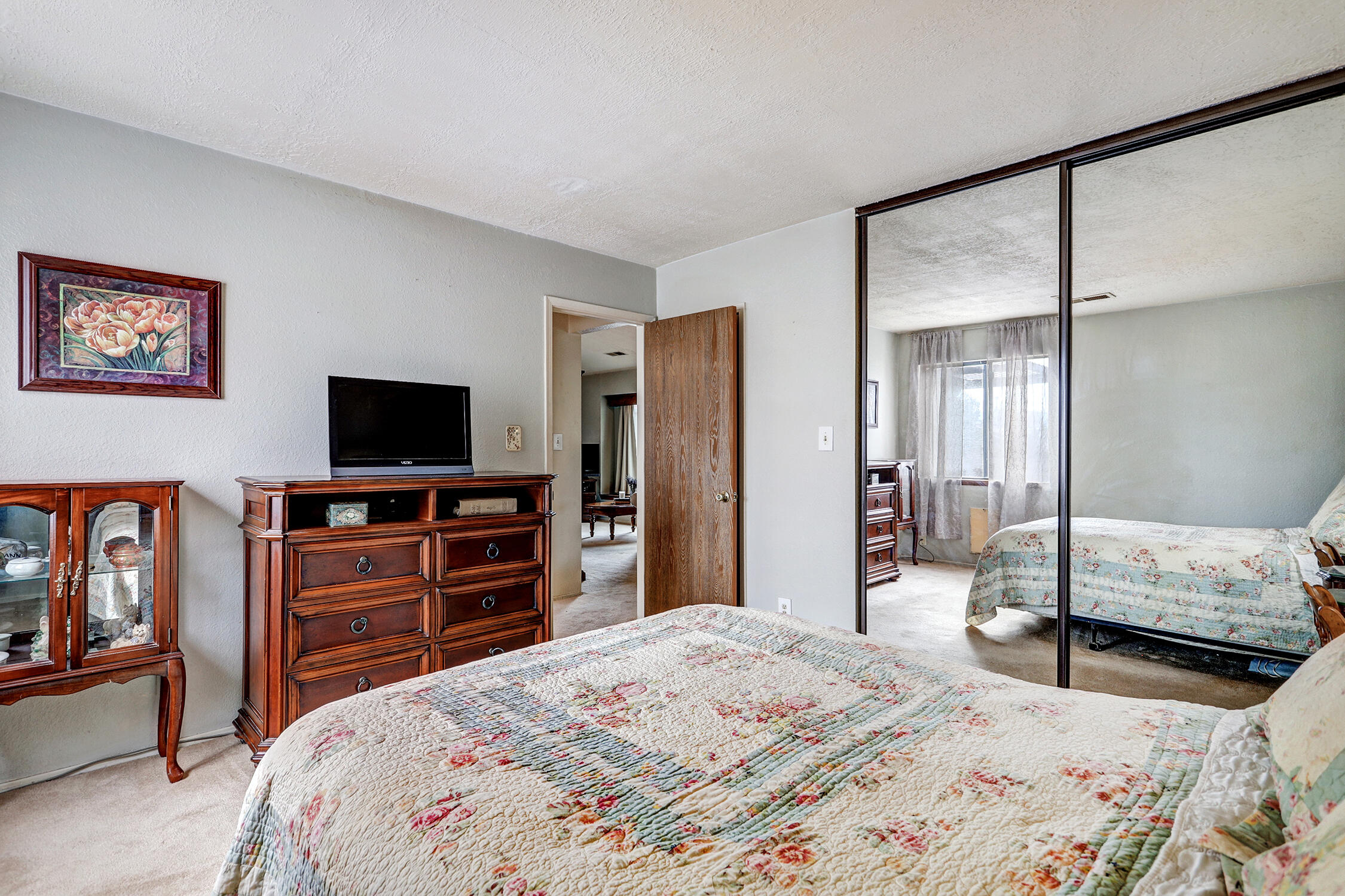 Photo 10 — 166 Coral Drive NE