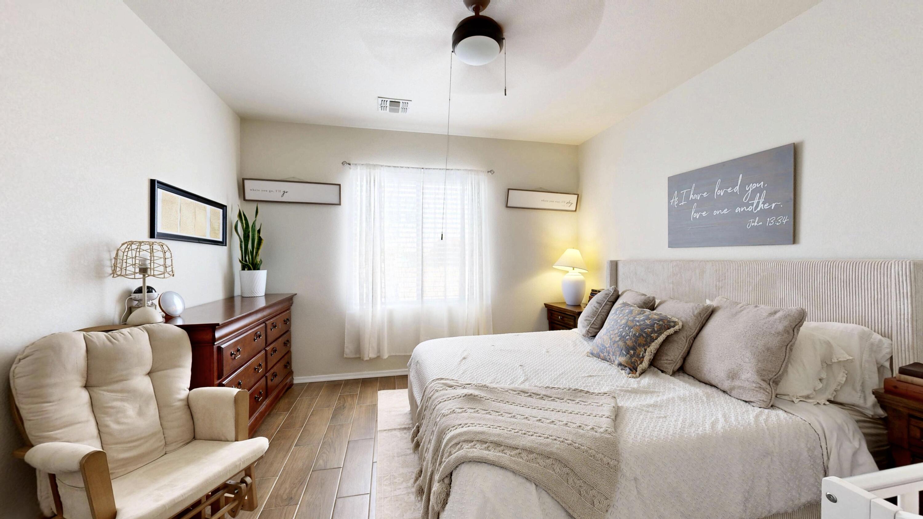 Photo 13 — 10804 Topacio Street NW