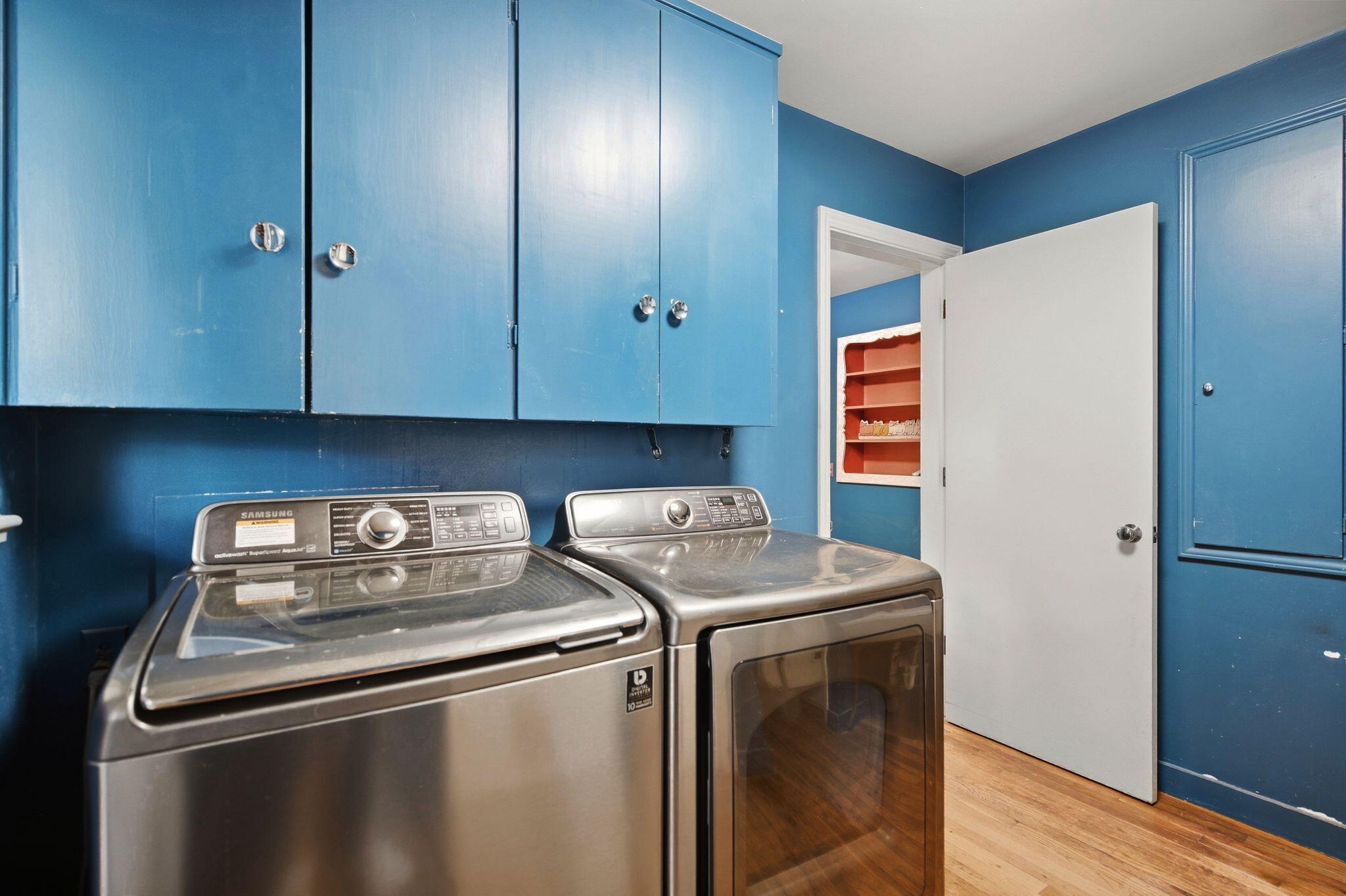 Photo 19 — 1512 Los Alamos Avenue SW