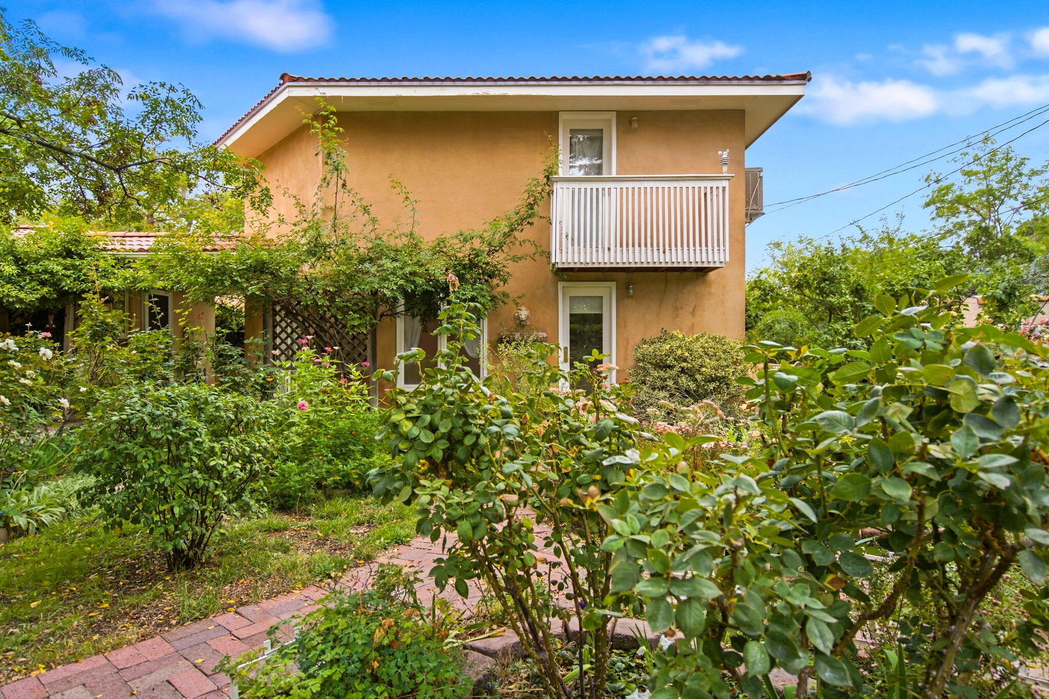 Photo 10 — 1512 Los Alamos Avenue SW
