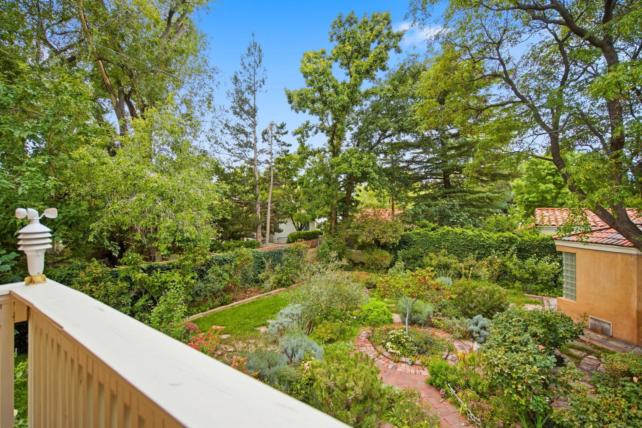 Photo 4 — 1512 Los Alamos Avenue SW