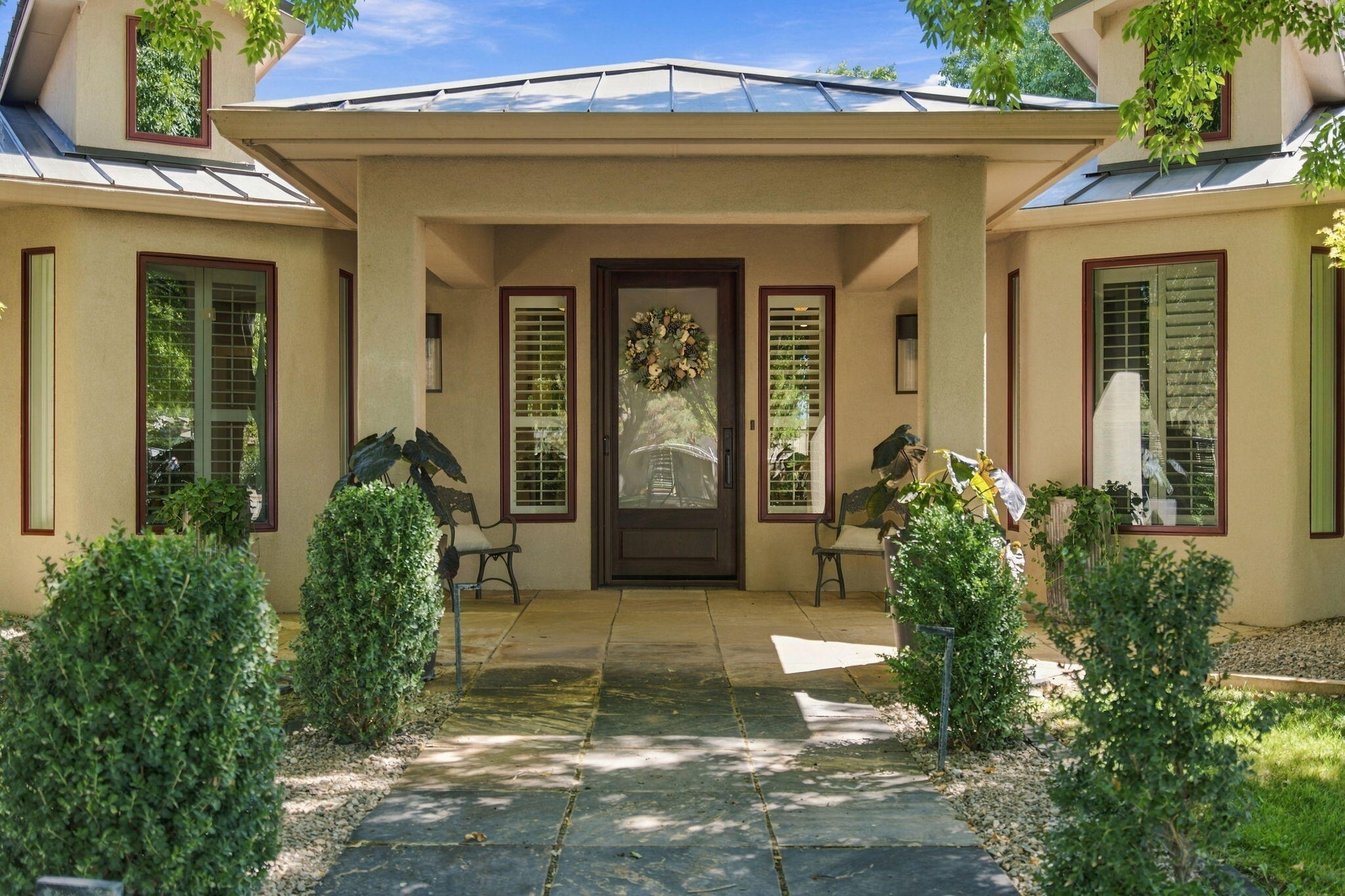 280 Del Norte Court, Bosque Farms, NM 87068
