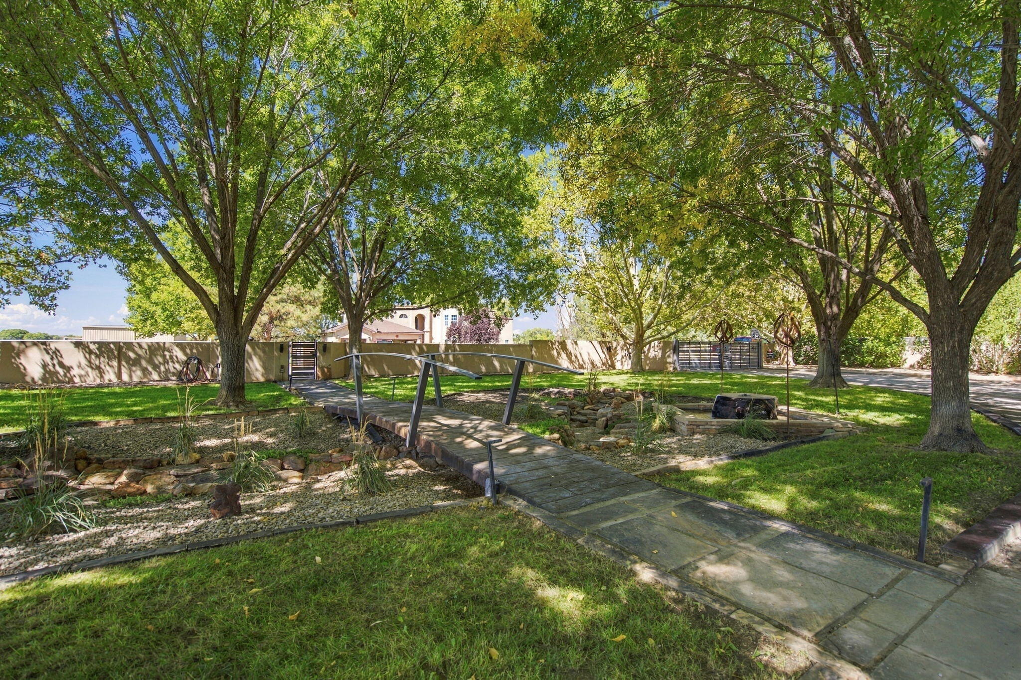 Photo 9 — 280 Del Norte Court