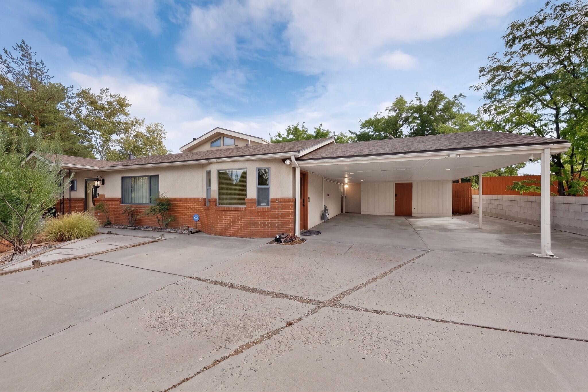 Photo 2 — 3804 33rd Circle SE