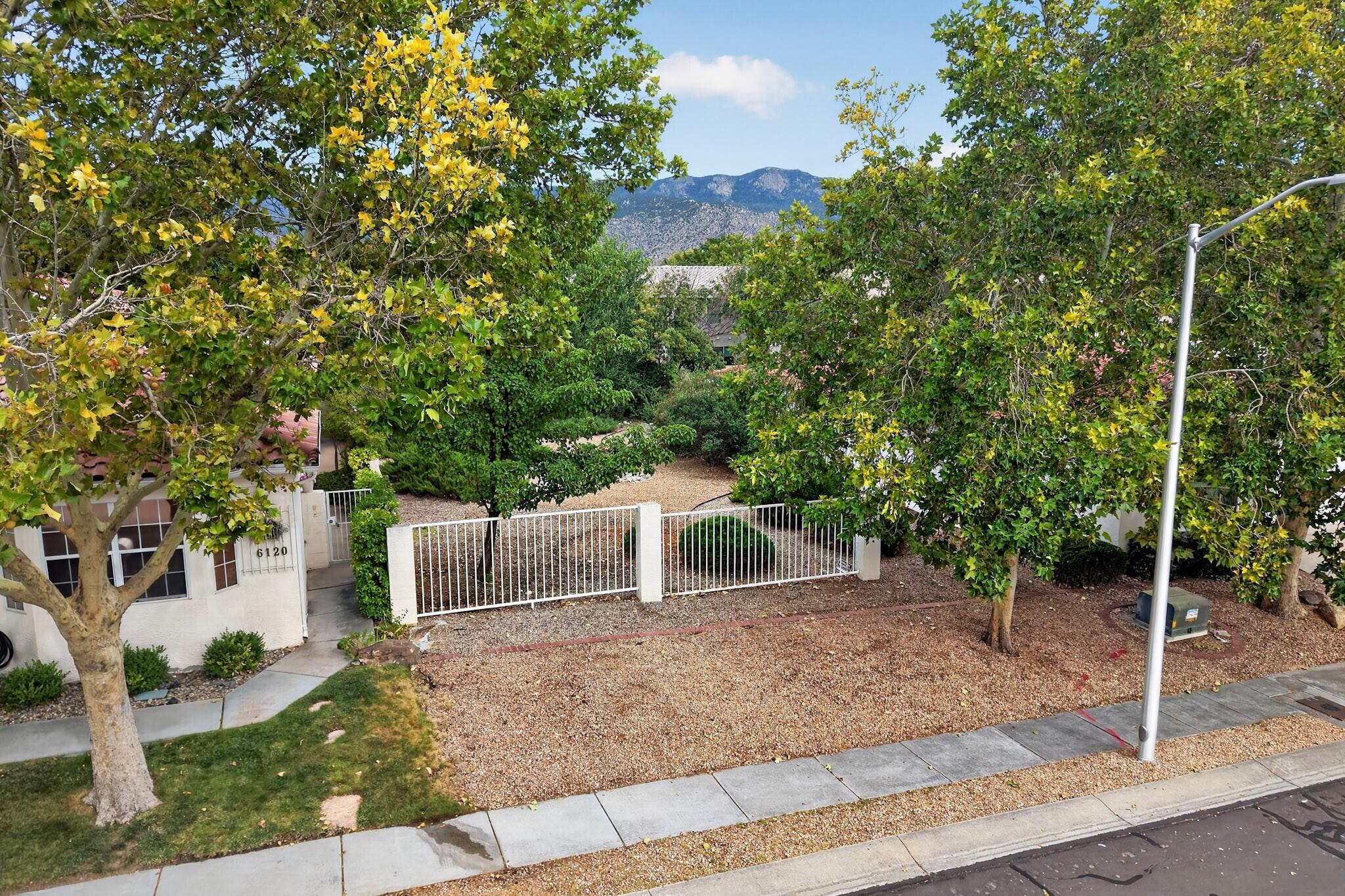 Photo 17 — 6116 Rosetree Place NE