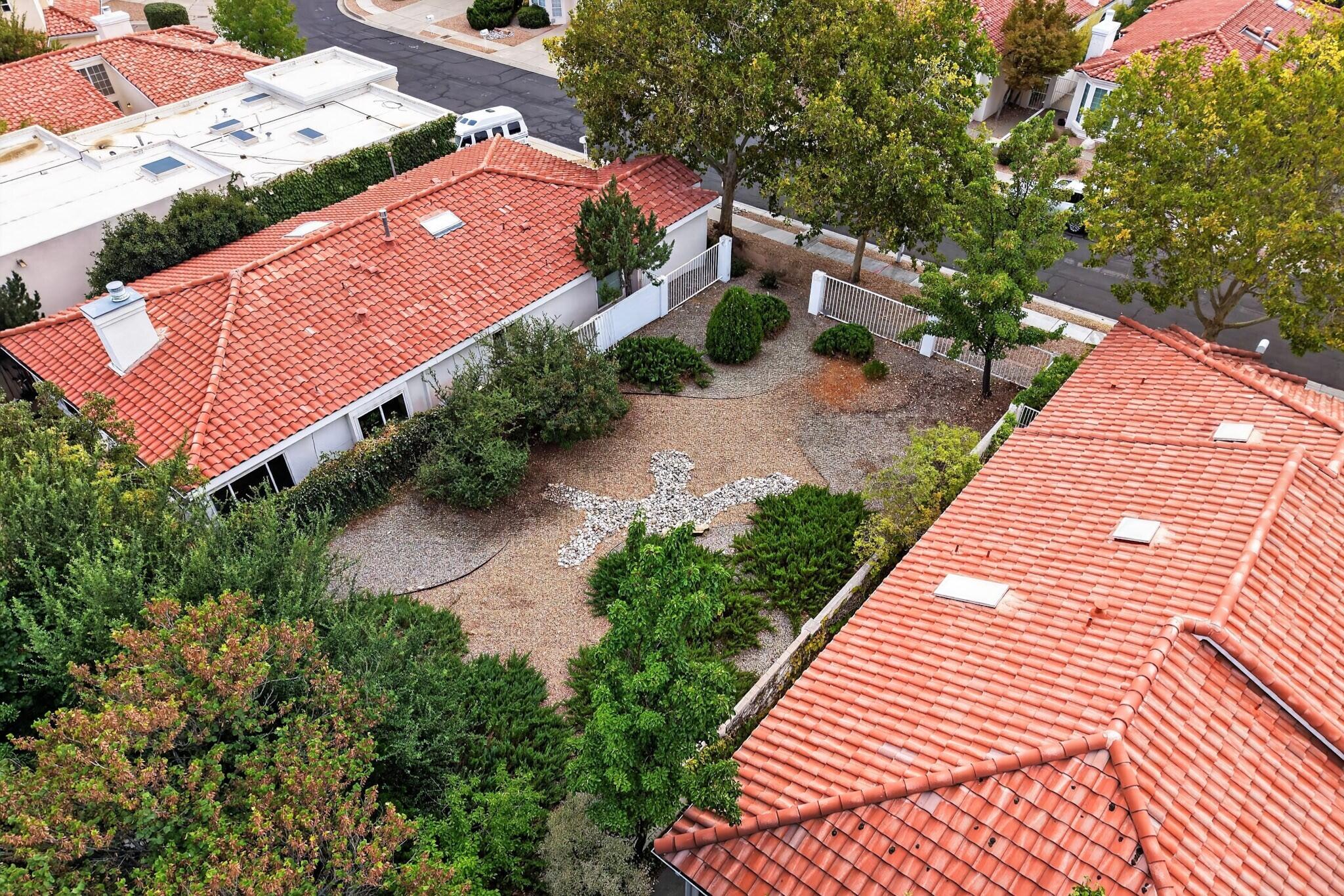 Photo 13 — 6116 Rosetree Place NE