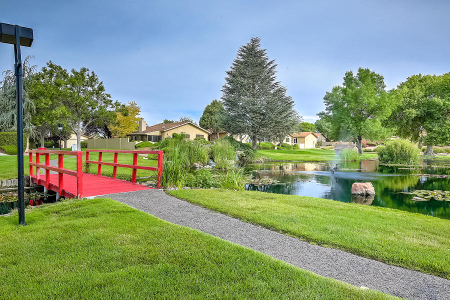 Photo 17 — 10721 Clyburn Park Drive NE