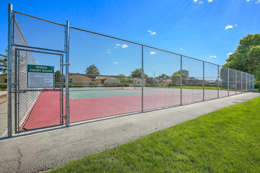 Photo 15 — 10721 Clyburn Park Drive NE