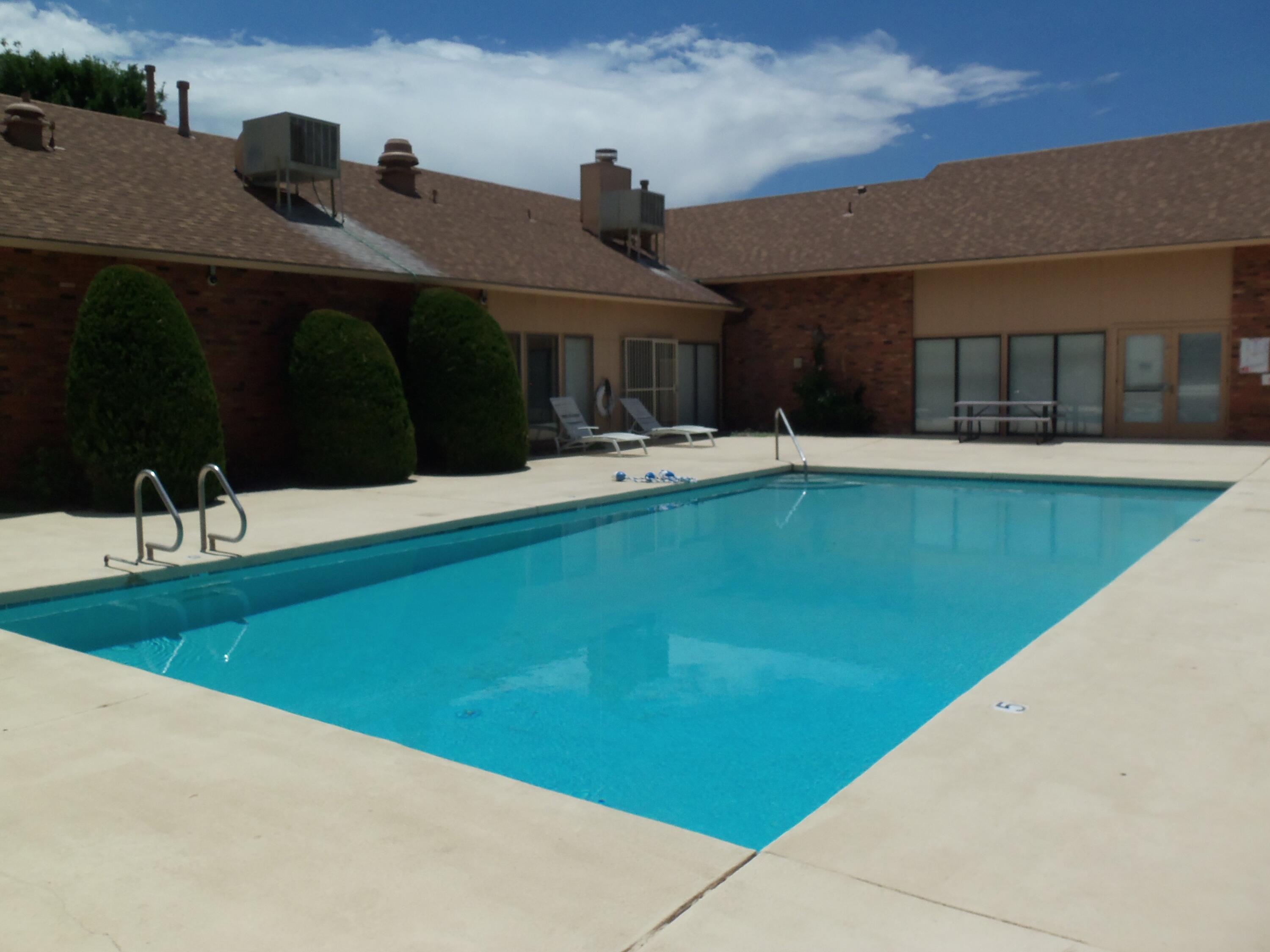 Photo 12 — 10721 Clyburn Park Drive NE