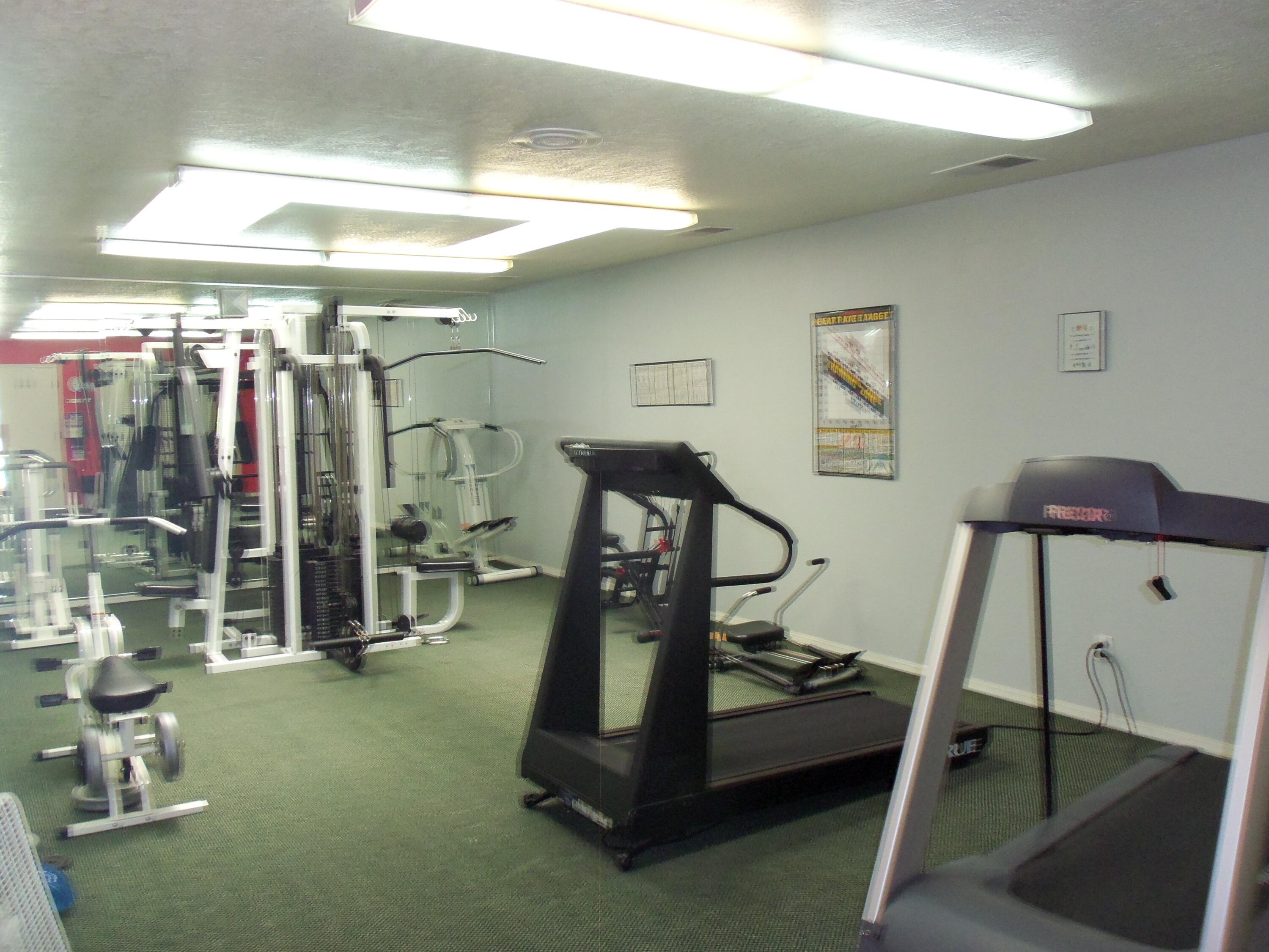 Photo 10 — 10721 Clyburn Park Drive NE