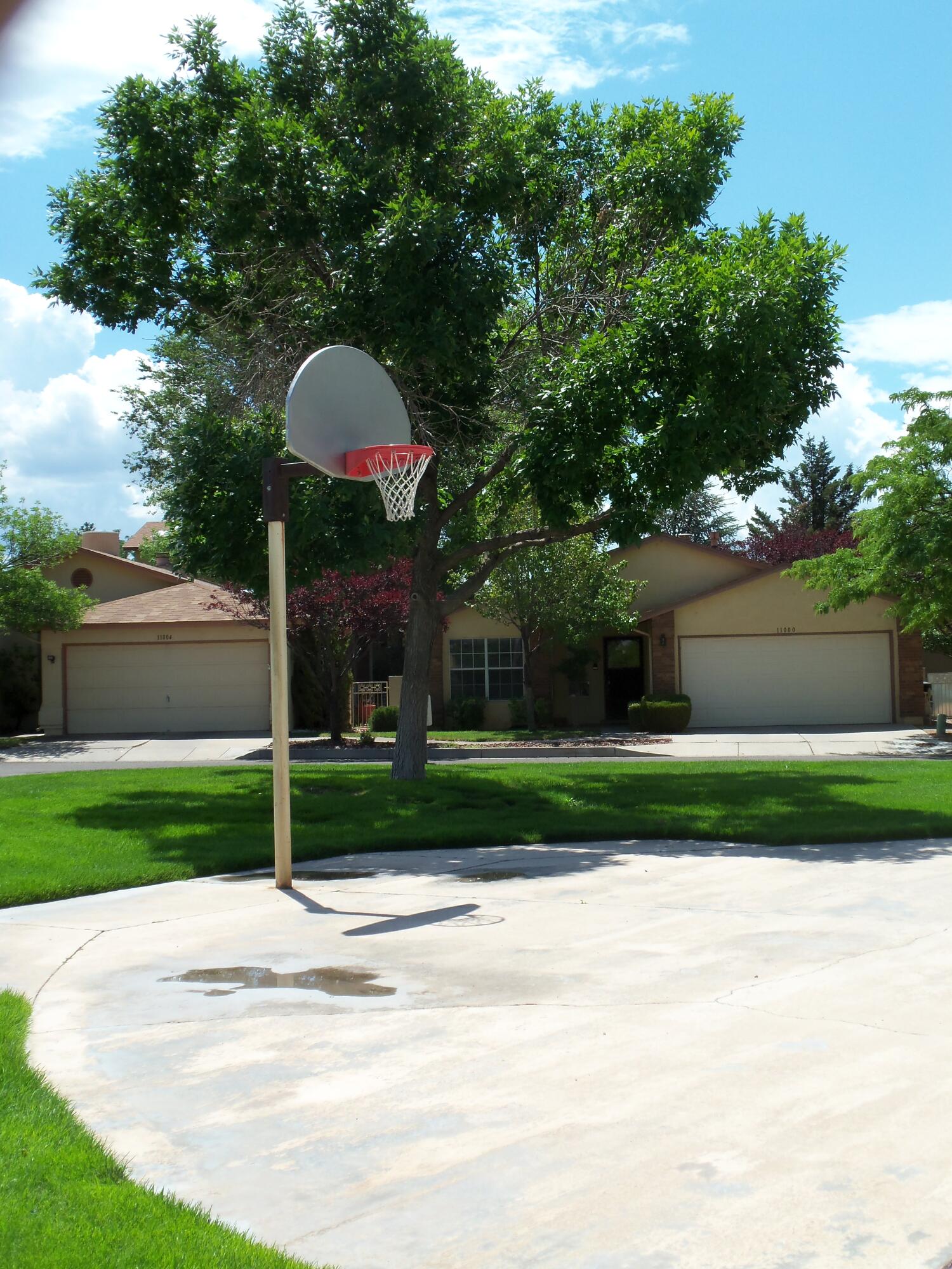 Photo 5 — 10721 Clyburn Park Drive NE