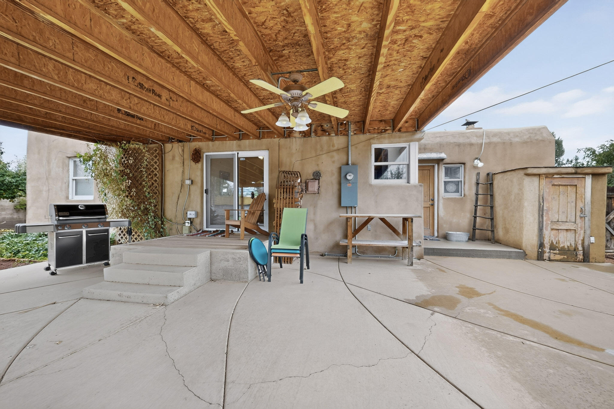 Photo 8 — 117 Carlito Road NW