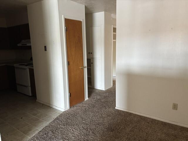 Photo 8 — 5036 Argus Avenue NW