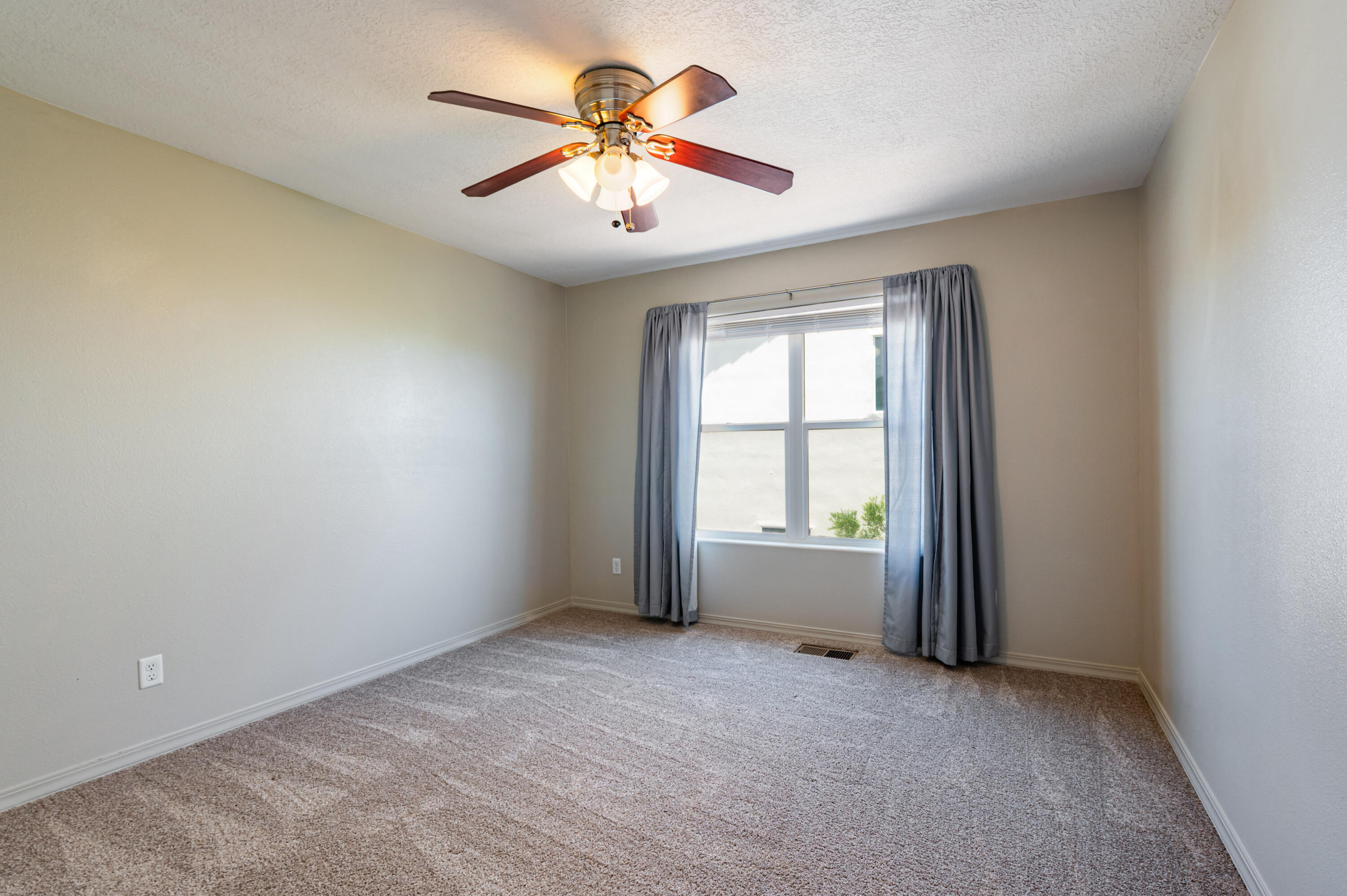 Photo 16 — 3632 Soldotna Drive NE