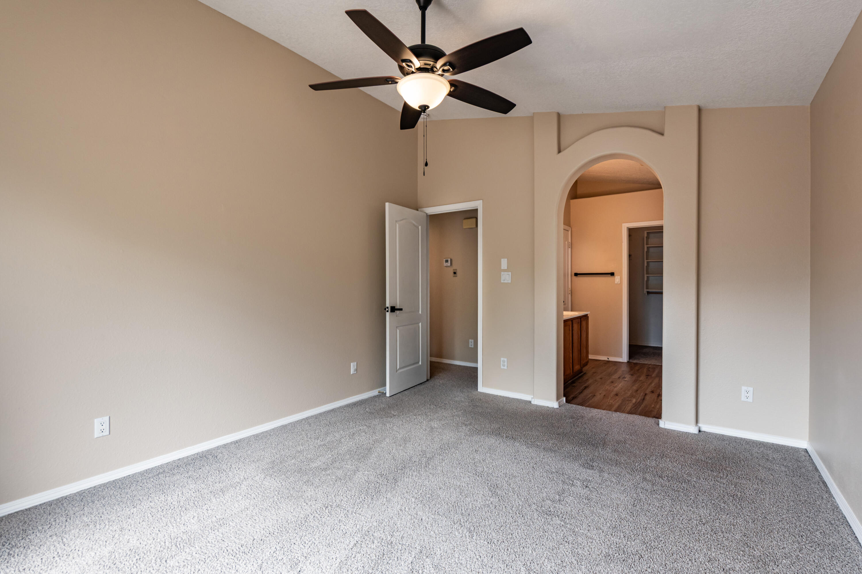 Photo 15 — 7716 Banyon Avenue NW