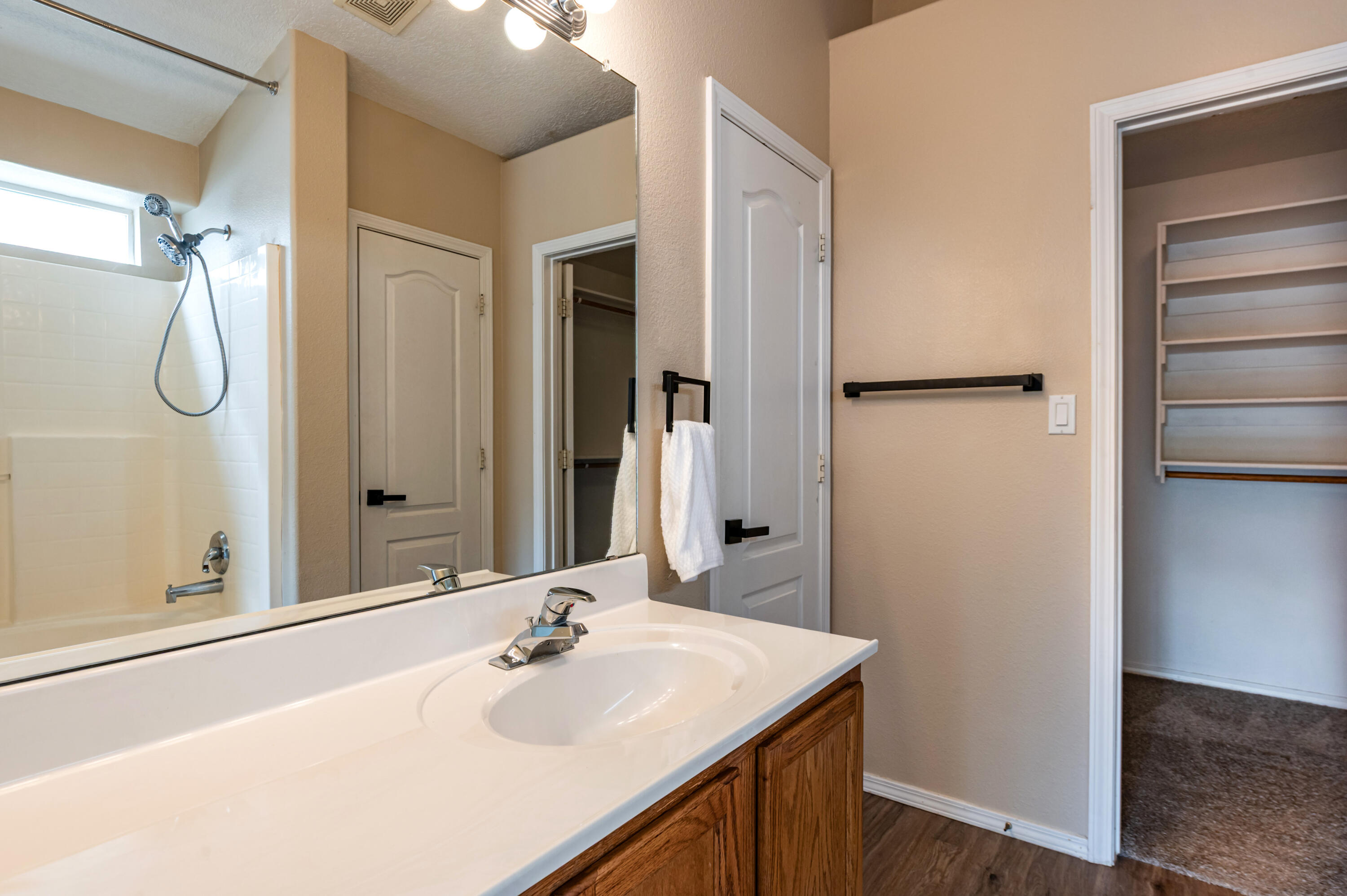 Photo 12 — 7716 Banyon Avenue NW