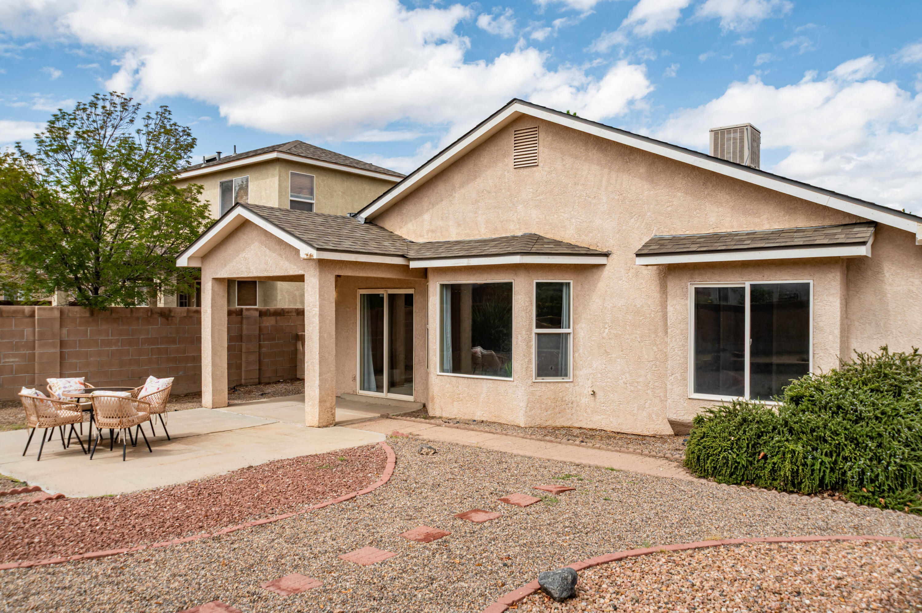 Photo 2 — 7716 Banyon Avenue NW