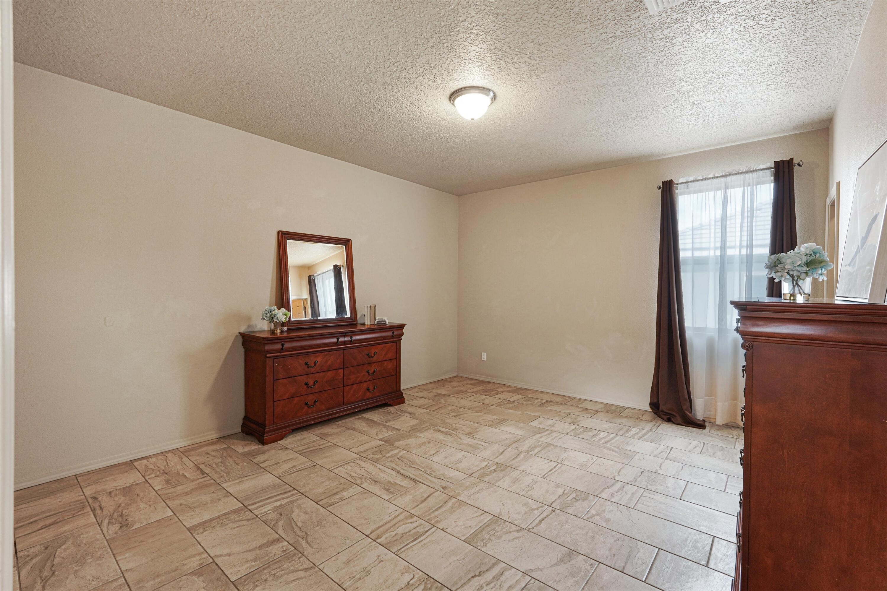 Photo 3 — 1720 21st Avenue SE