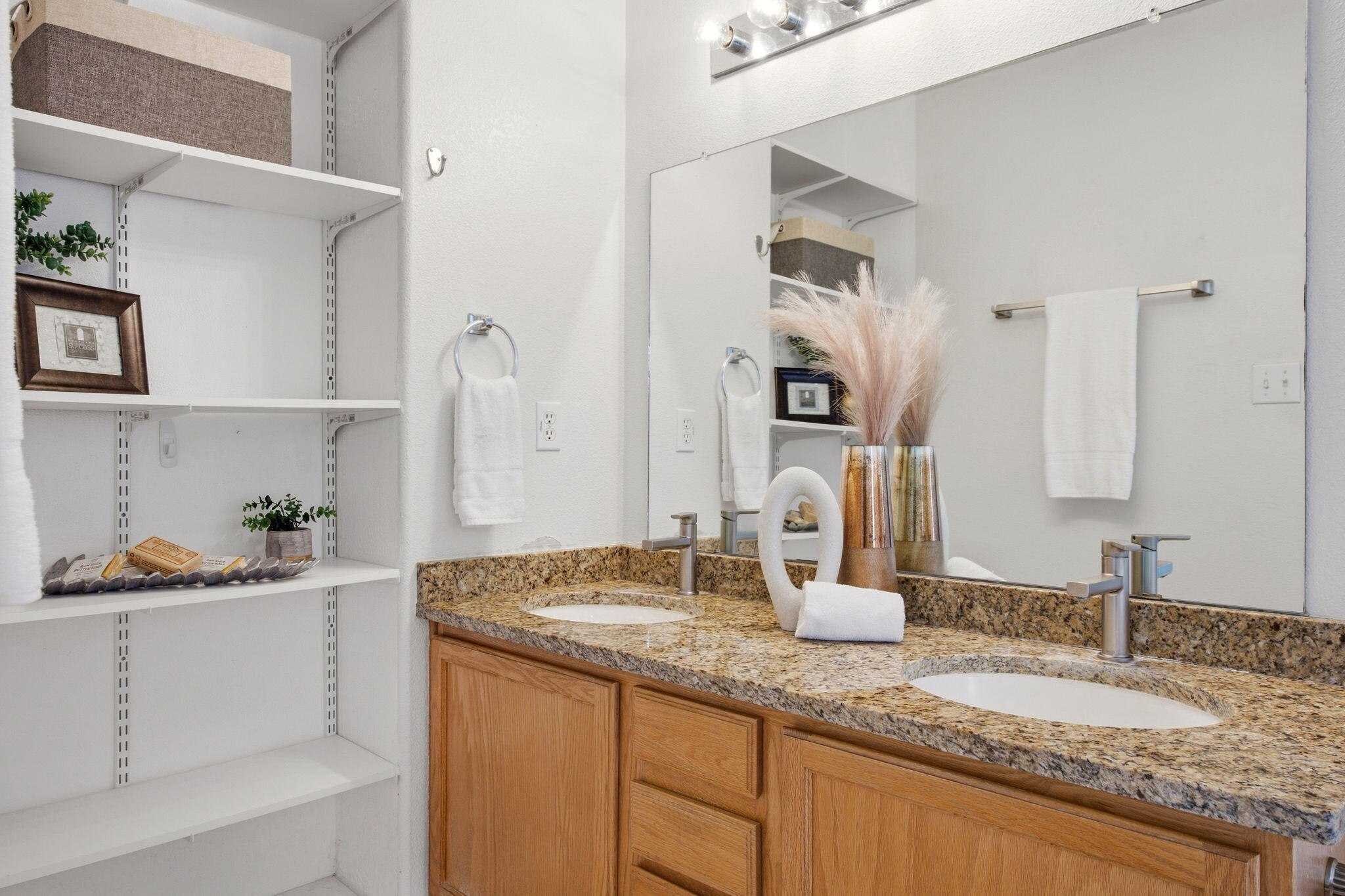 Photo 17 — 5300 River Ridge Avenue NW