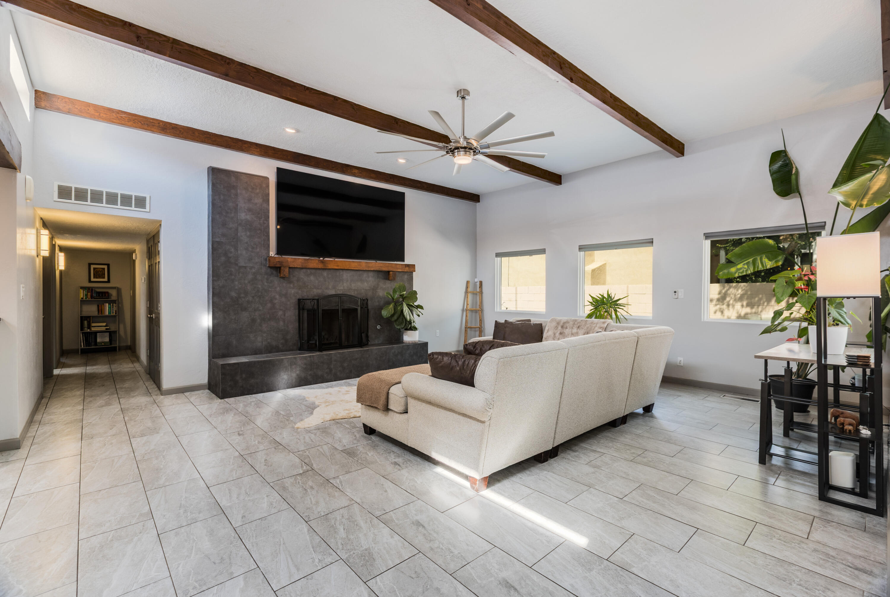 9825 Denali Road NE, Albuquerque, NM 87111