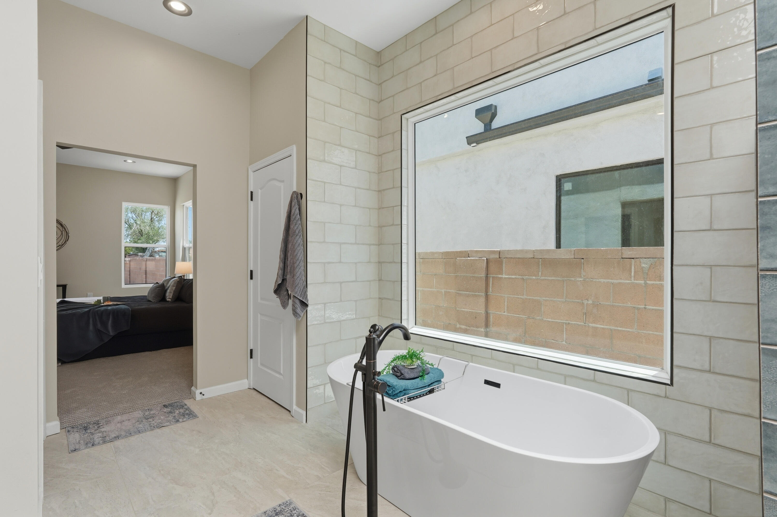 Photo 18 — 1325 Van Cleave Road NW