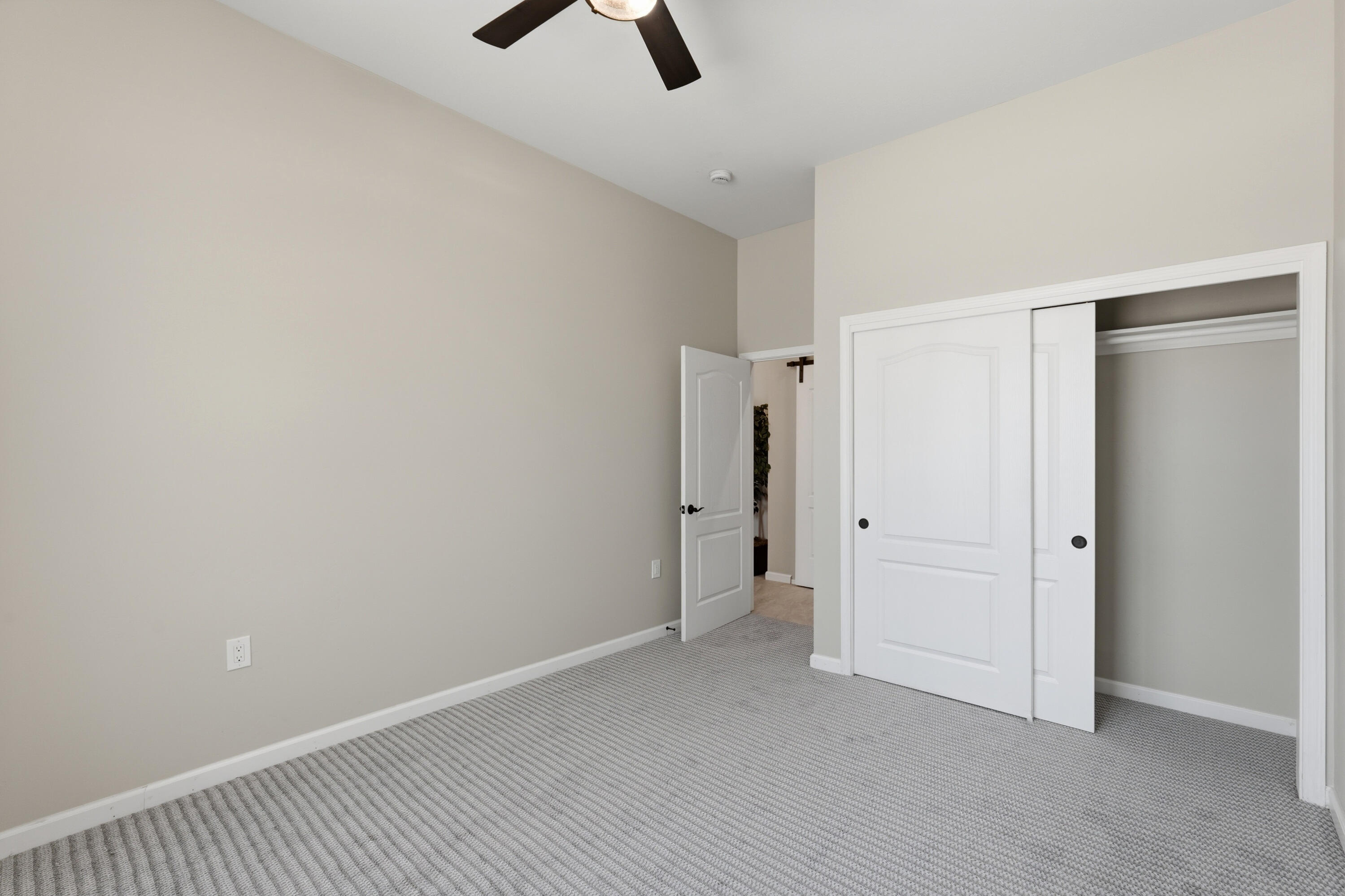 Photo 11 — 1325 Van Cleave Road NW
