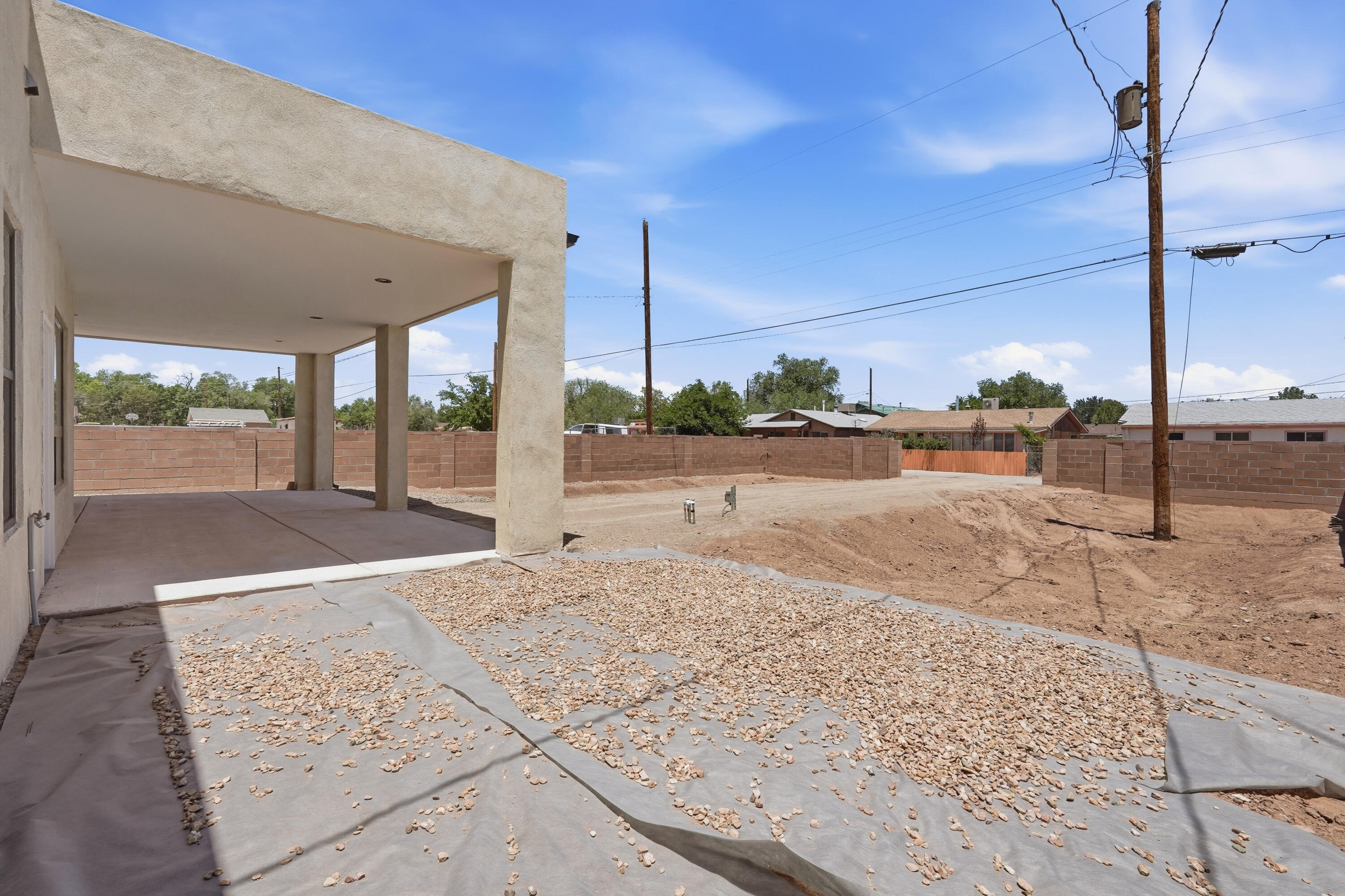 Photo 2 — 1325 Van Cleave Road NW