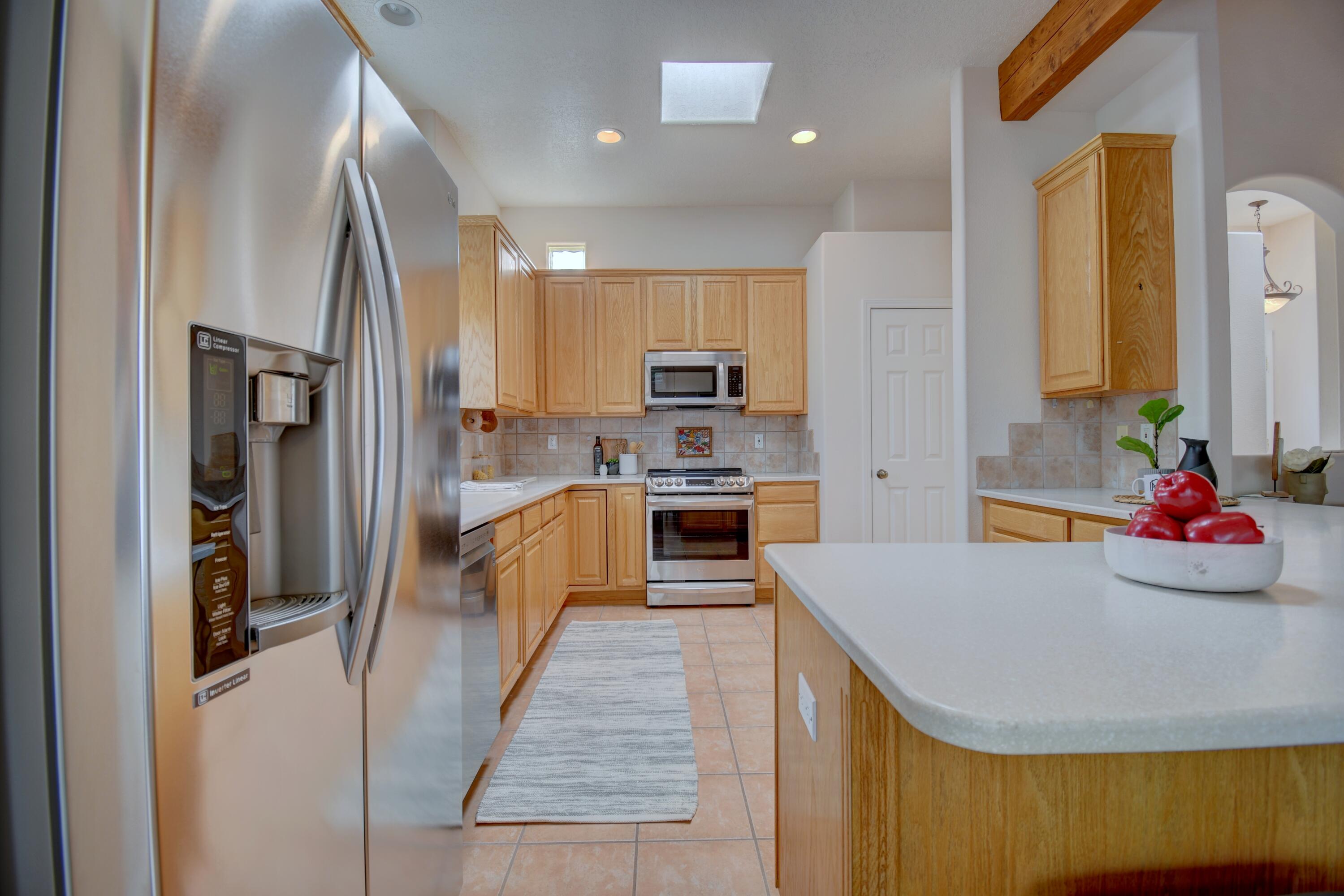 Photo 17 — 6404 Sage Point Court NE