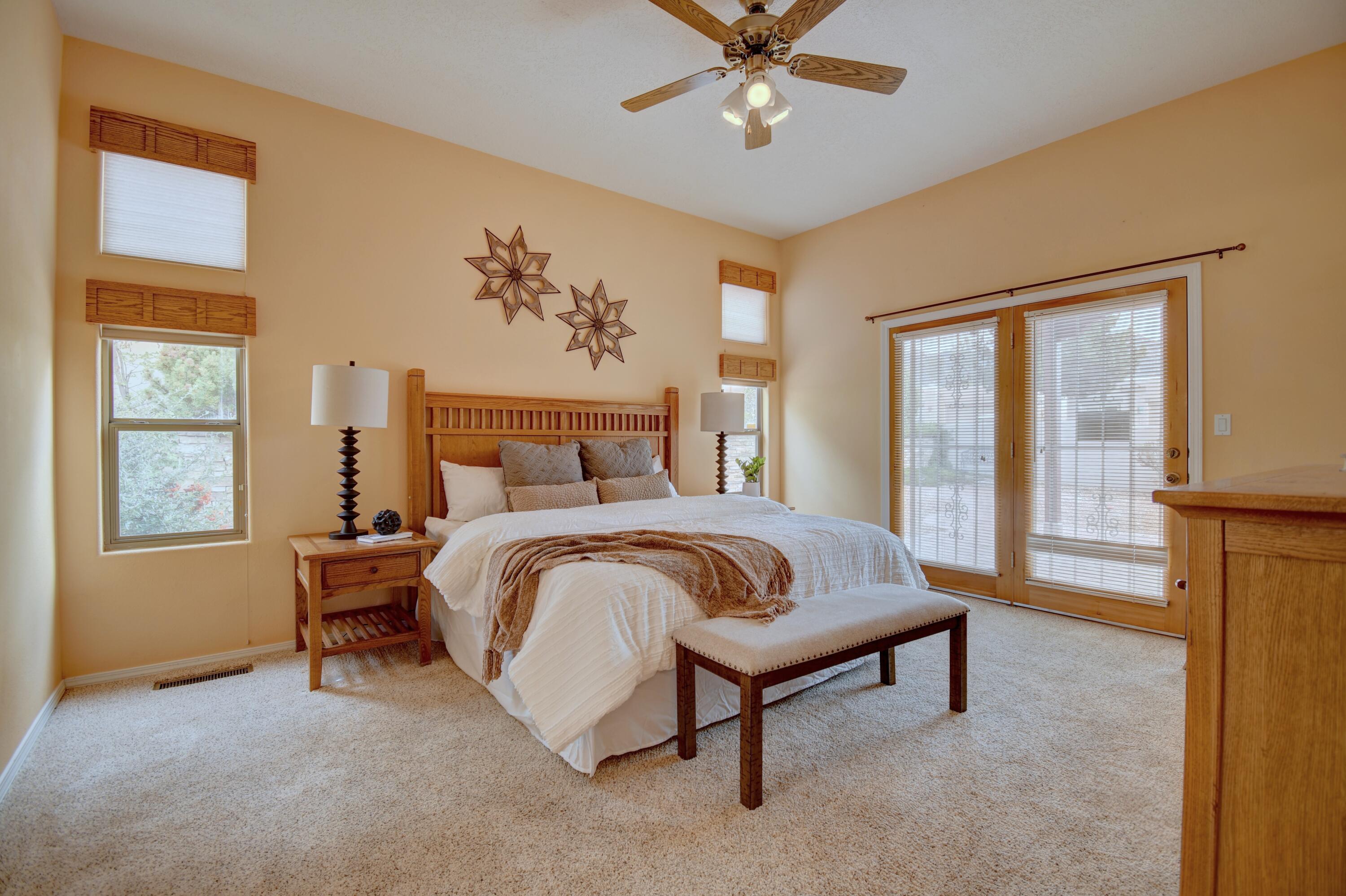Photo 10 — 6404 Sage Point Court NE