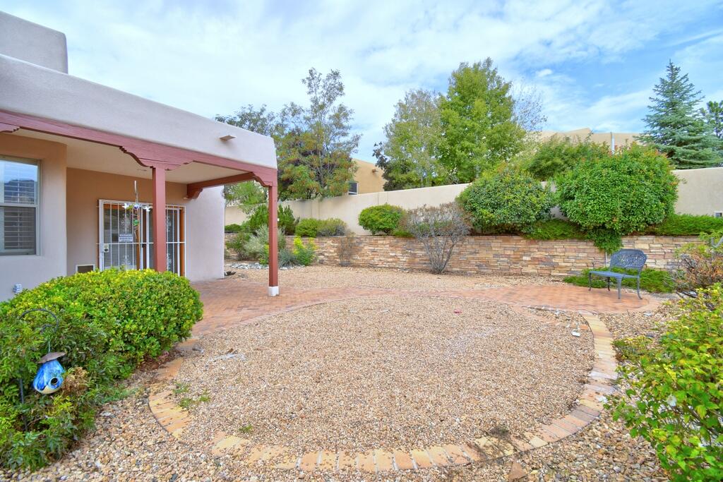 Photo 4 — 6404 Sage Point Court NE