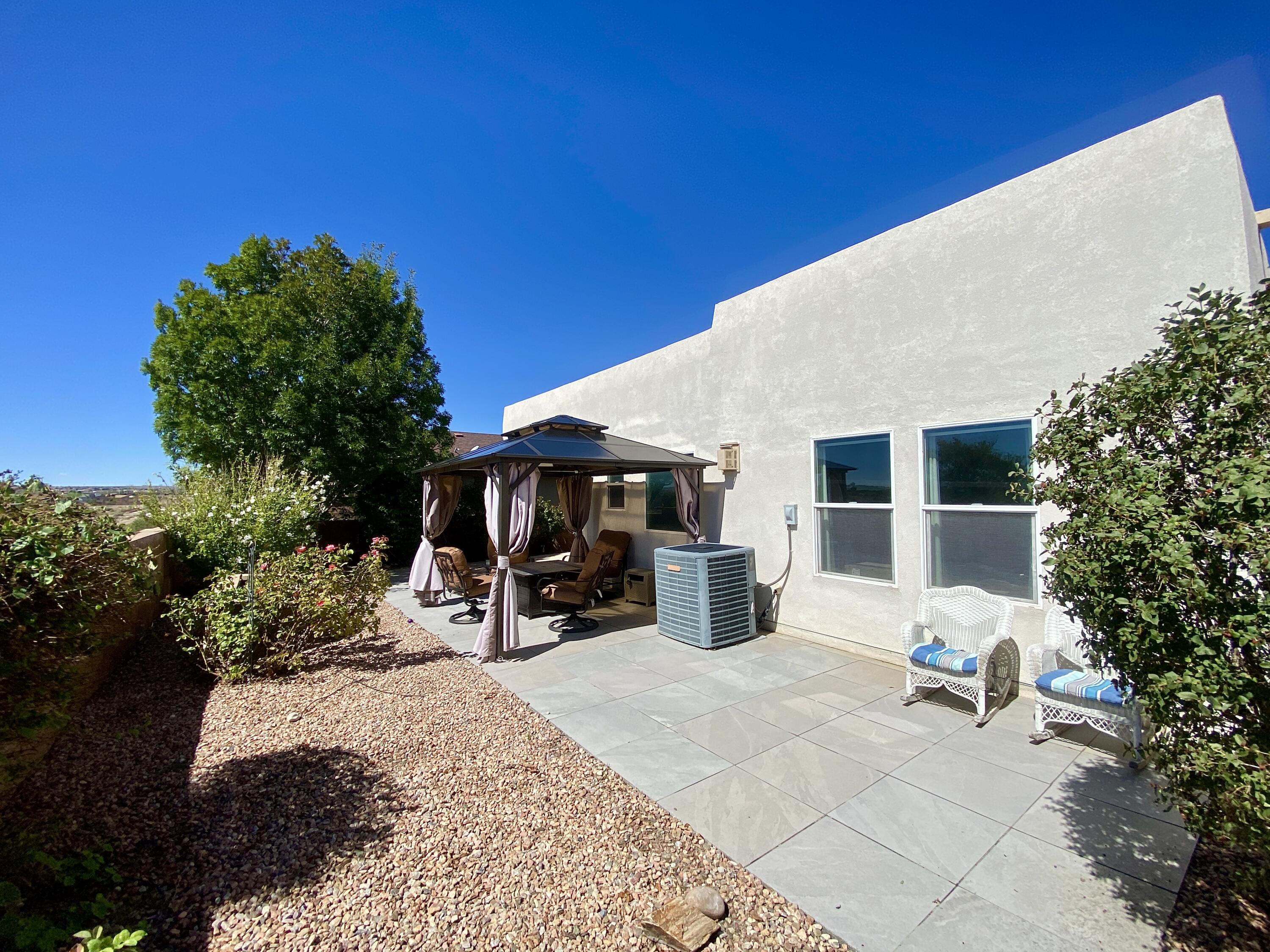 Photo 2 — 6256 Nueva Espana Road NW