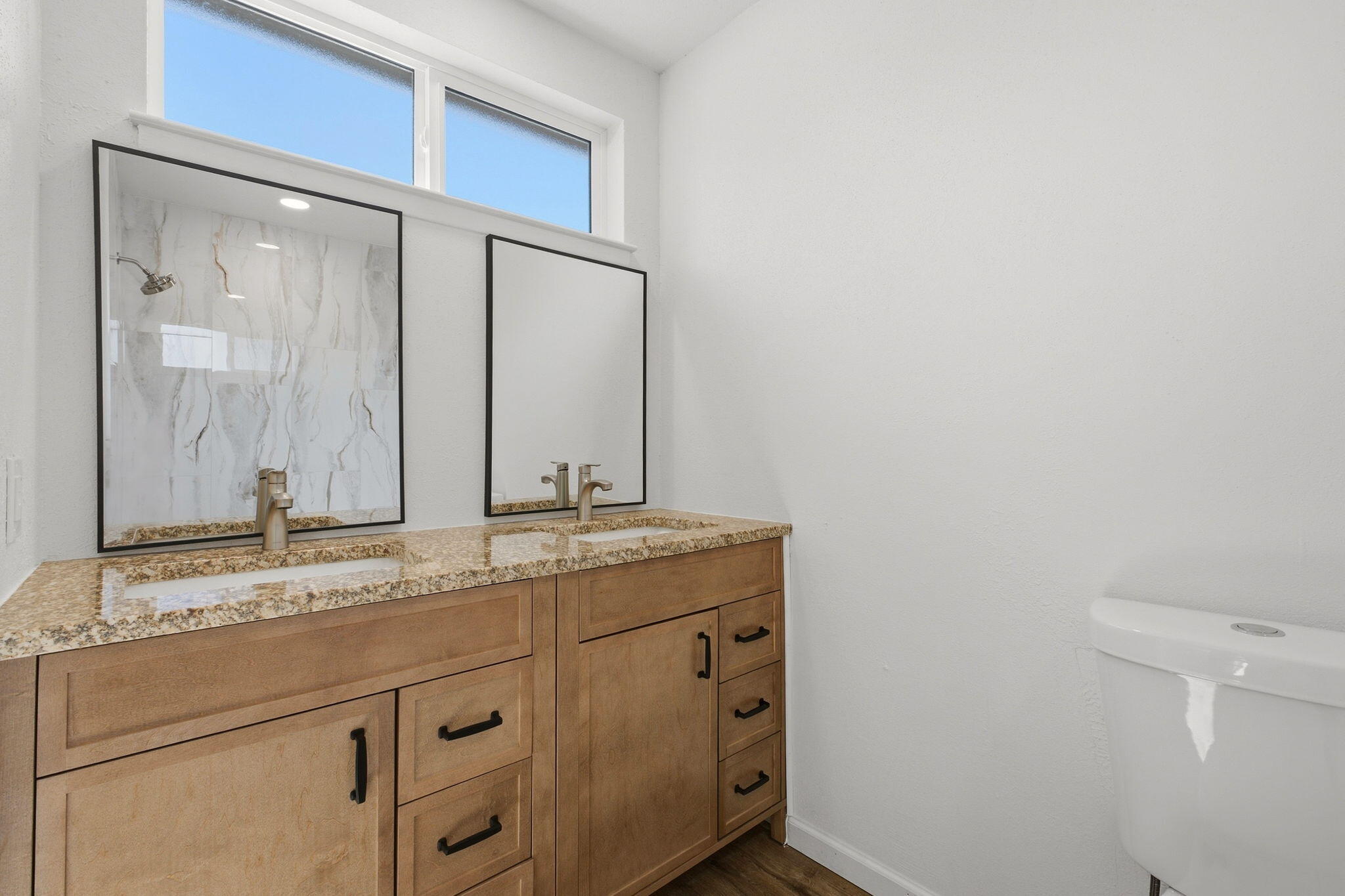 Photo 18 — 12108 Woodland Avenue NE