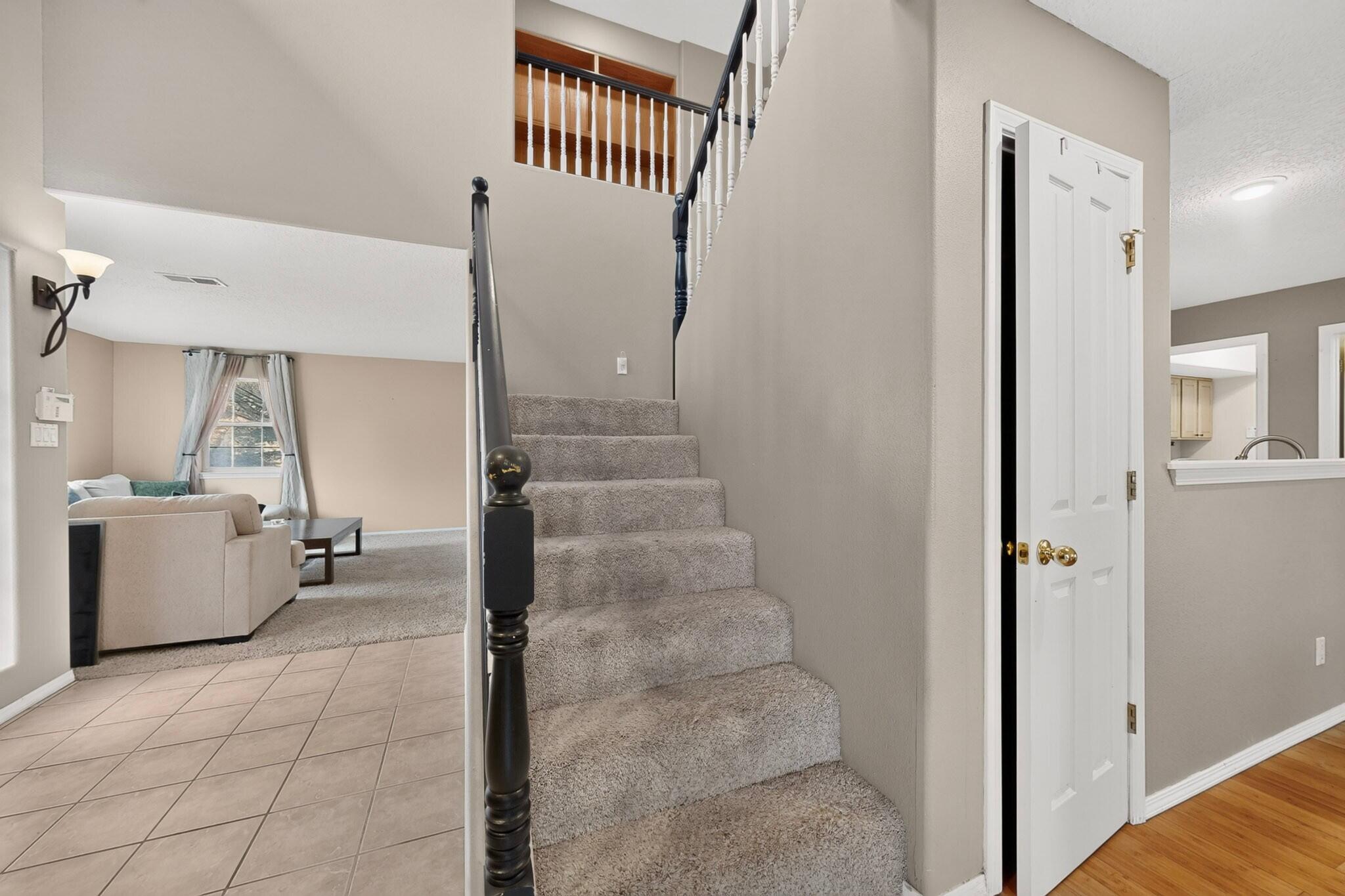 Photo 3 — 10201 Snowflake Court NW
