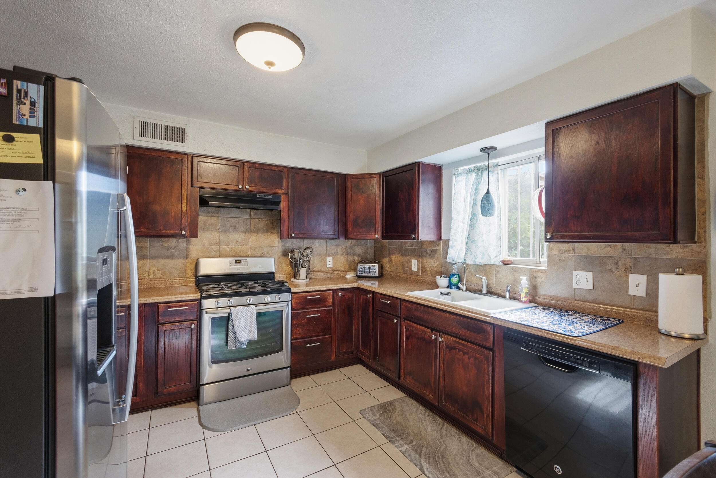 Photo 18 — 6501 Churchill Road SW