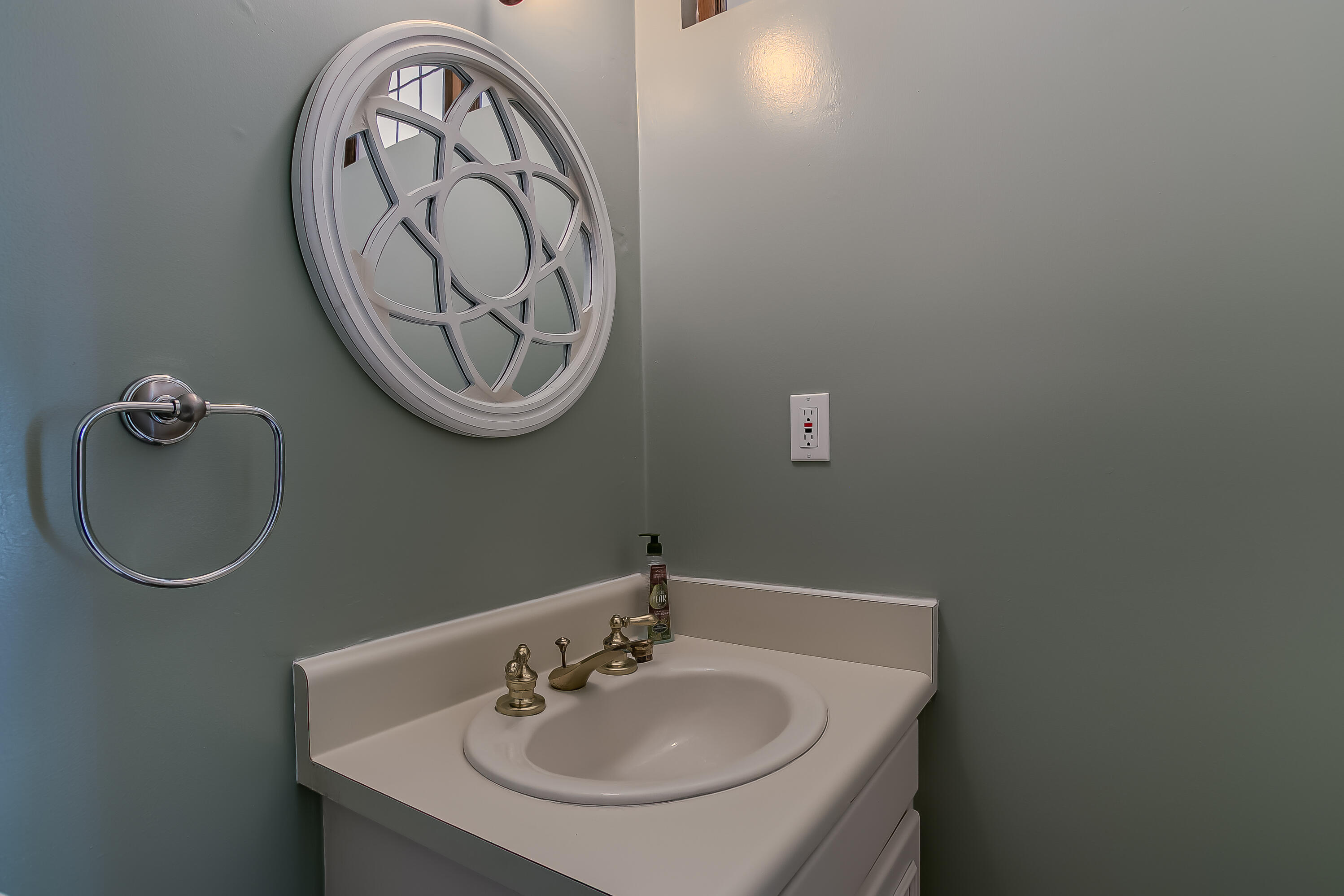 Photo 17 — 501 Mulberry Street NE