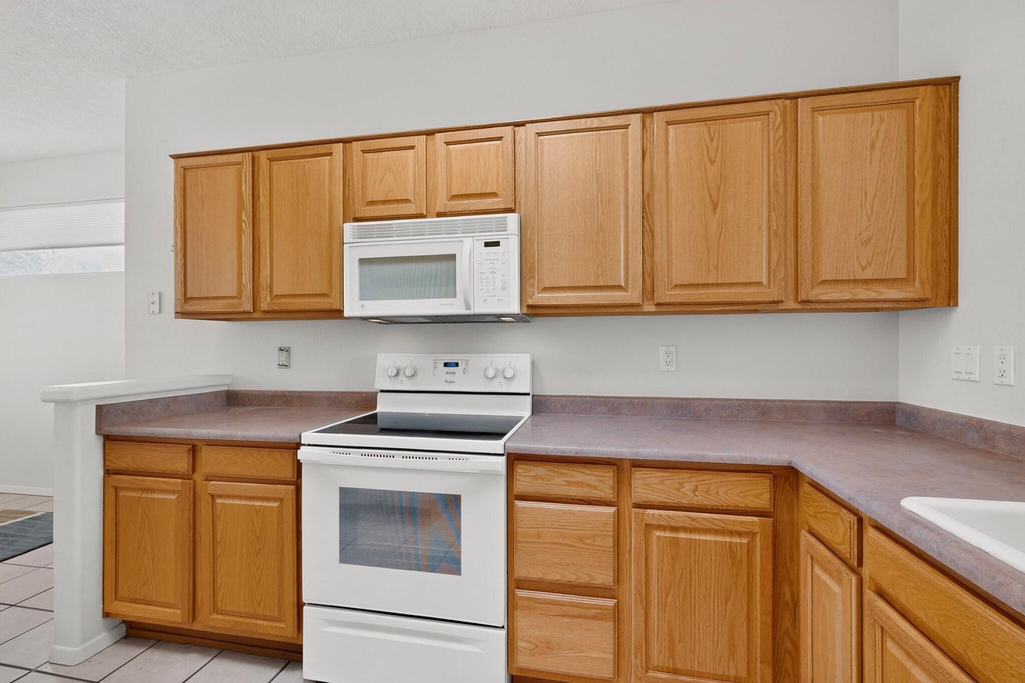 Photo 18 — 12704 Colony Place NE