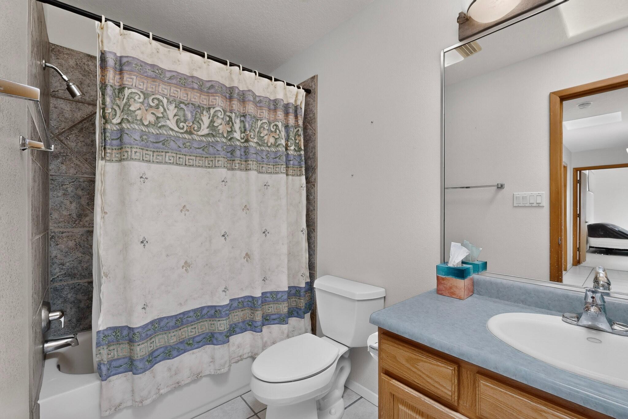 Photo 11 — 12704 Colony Place NE