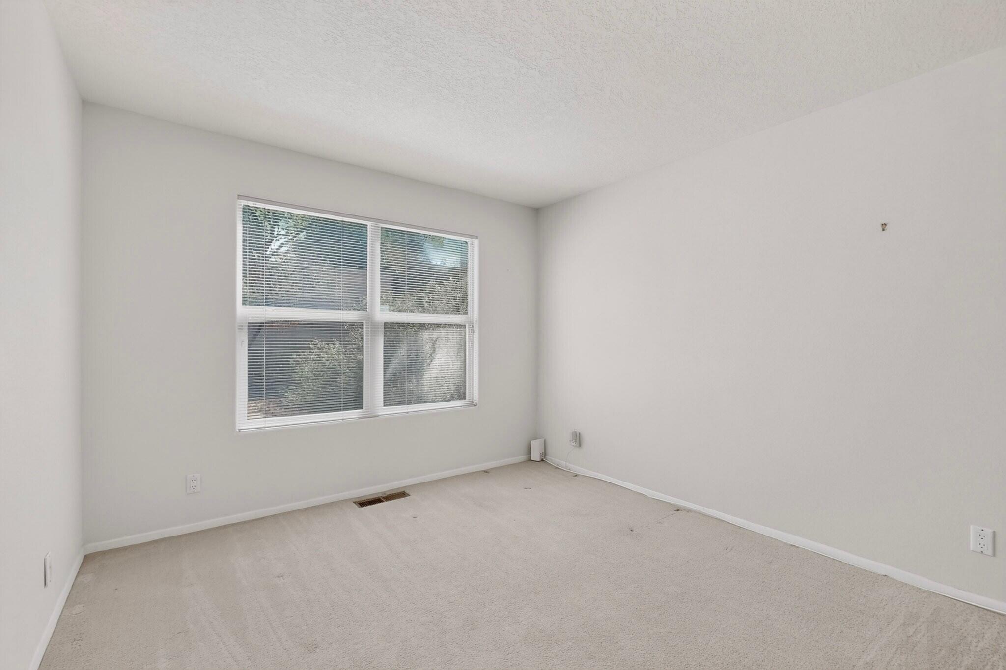 Photo 9 — 12704 Colony Place NE