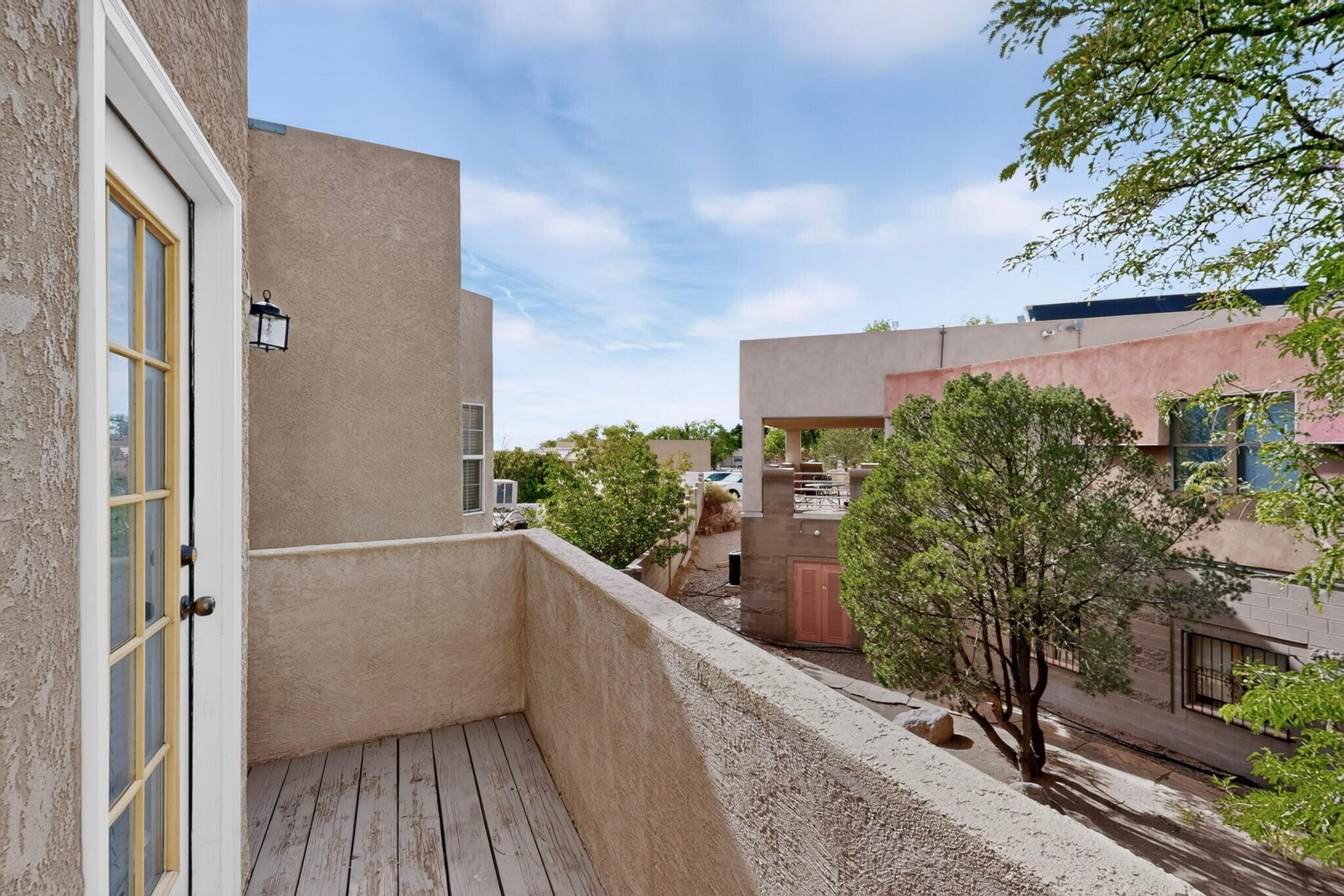 Photo 7 — 5008 Serena Circle NE